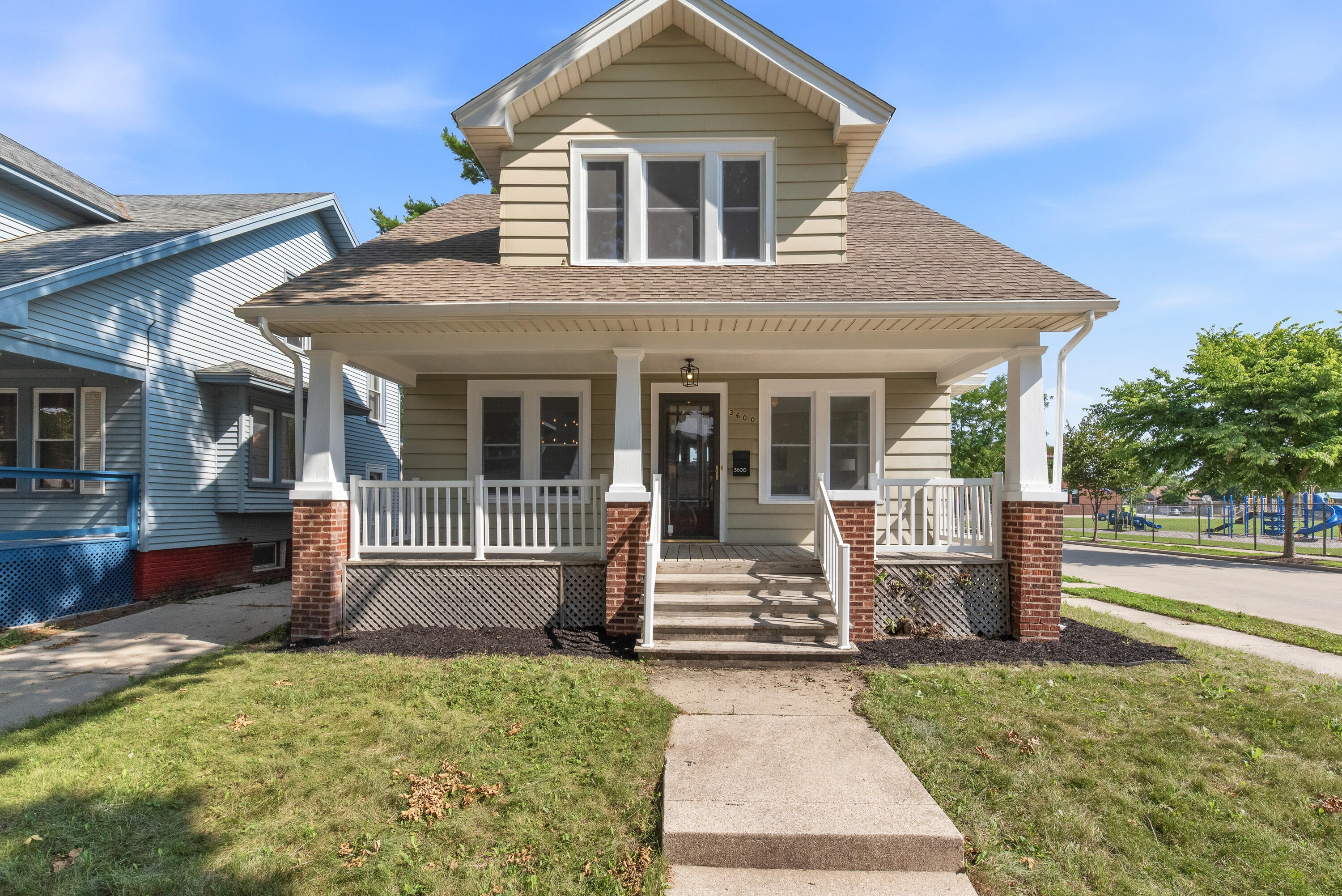 3600 Lindermann Ave, Racine, WI 53405 — photo 2