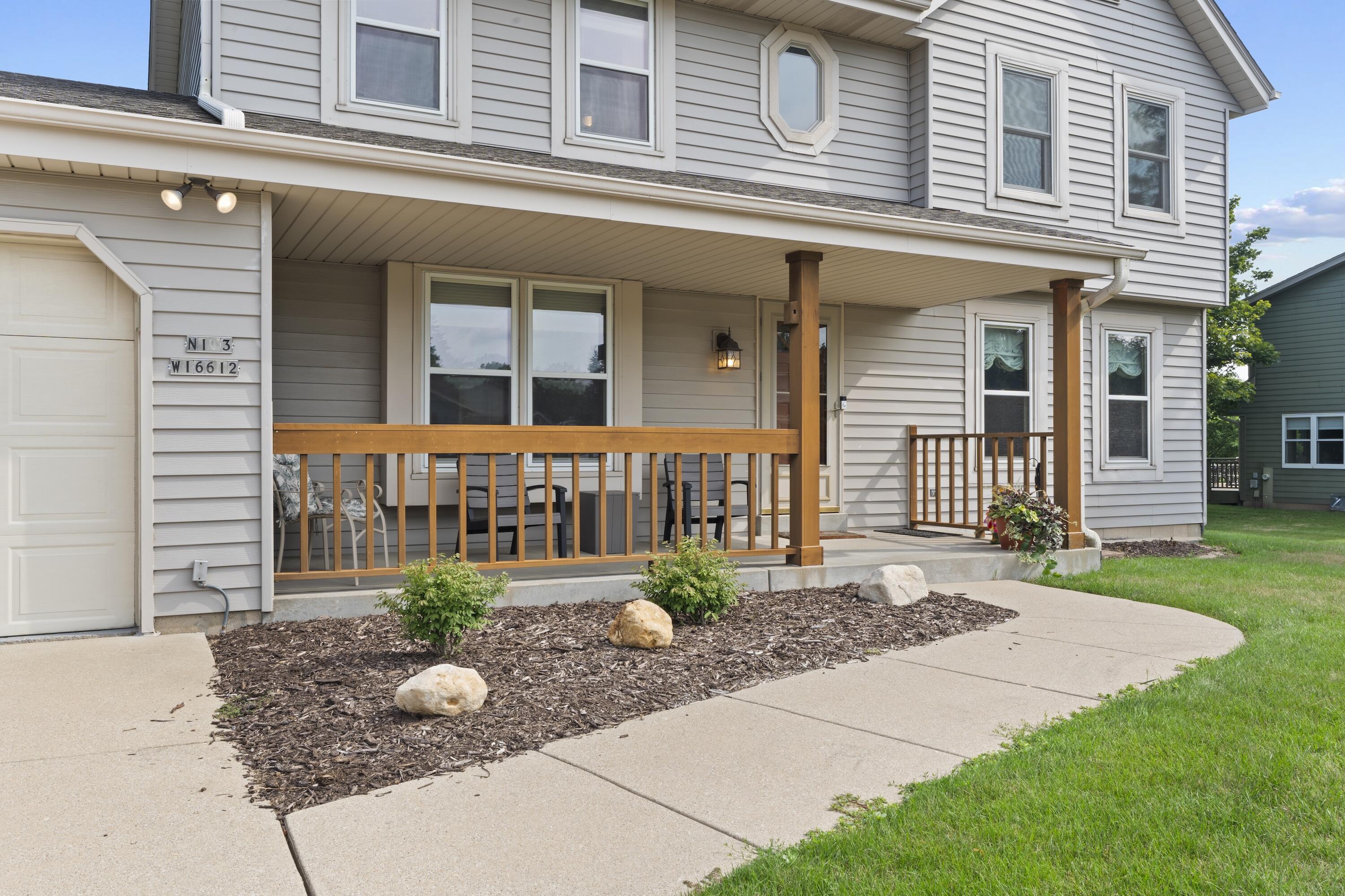 N103W16612 Country Ct — photo