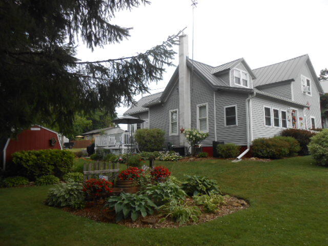 721 Field Ave — photo