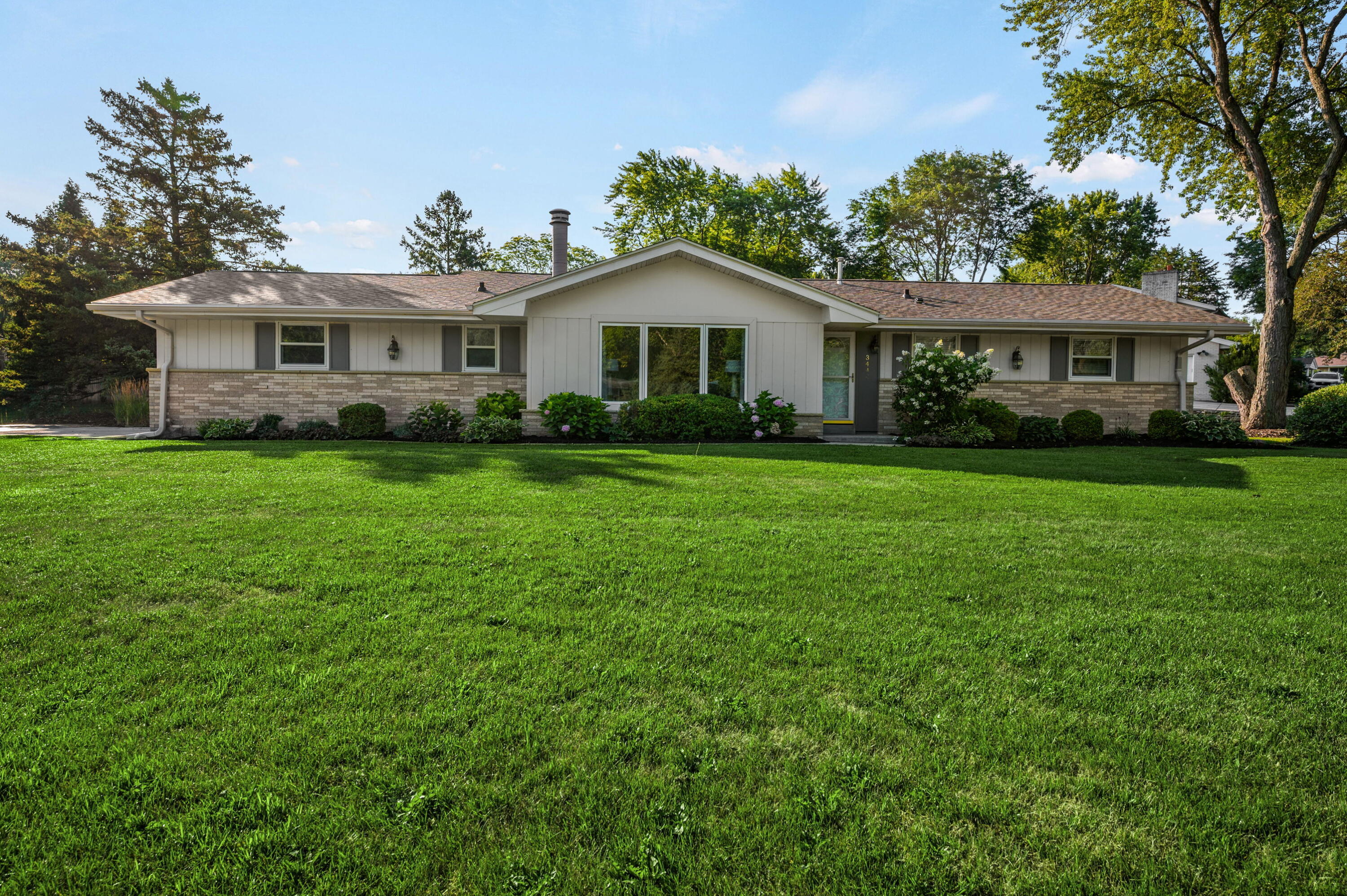 3440 Sleepy Hollow Ln — photo