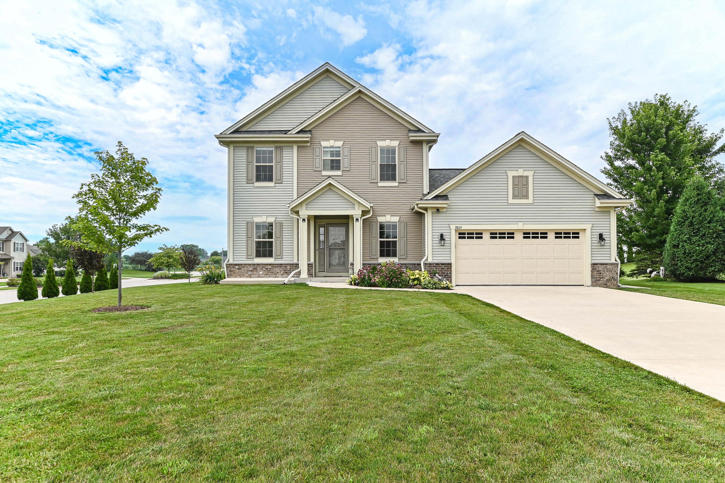 3805 Yates Dr — photo