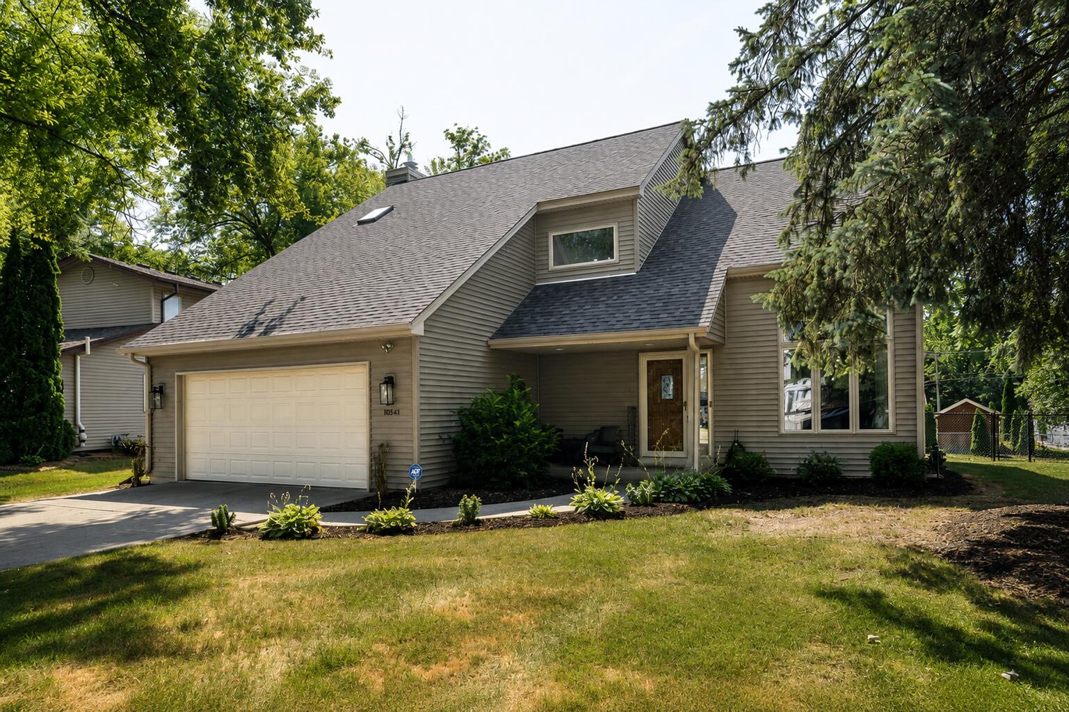 10541 W Pine Ridge Rd — photo