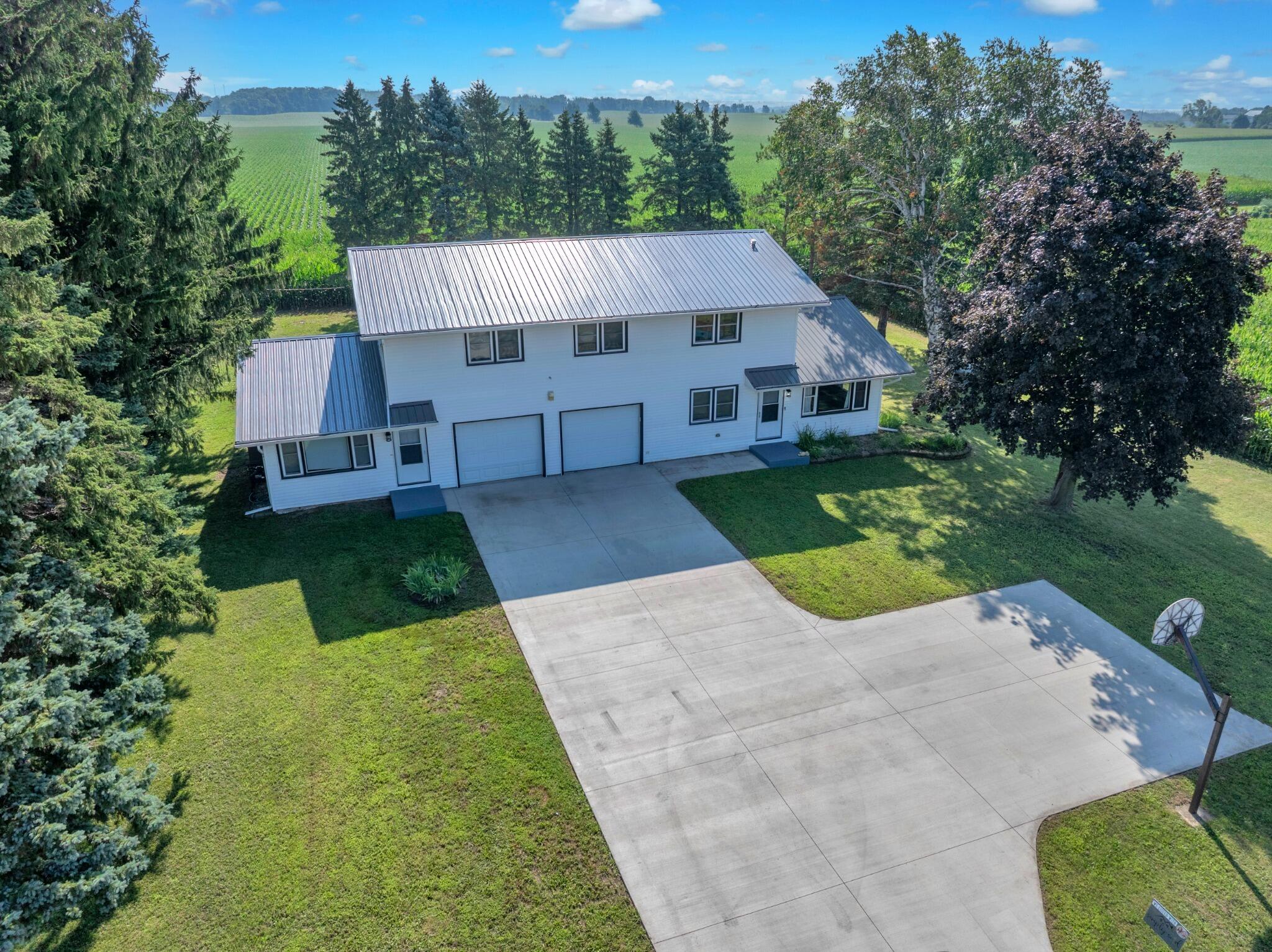 N11832 West Line Rd, Lomira, WI 53006 — photo 2