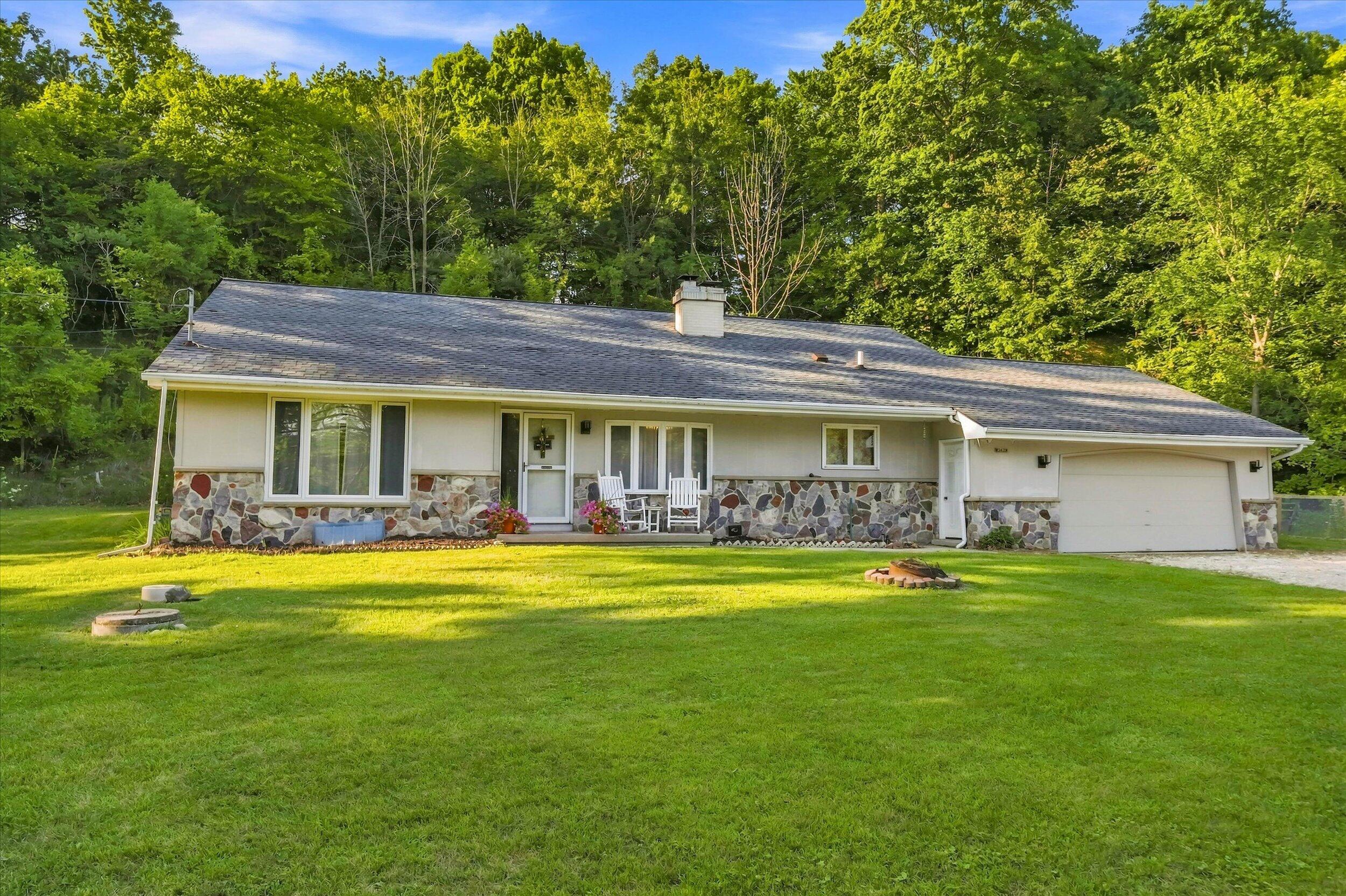 W3638 County Road H - — photo