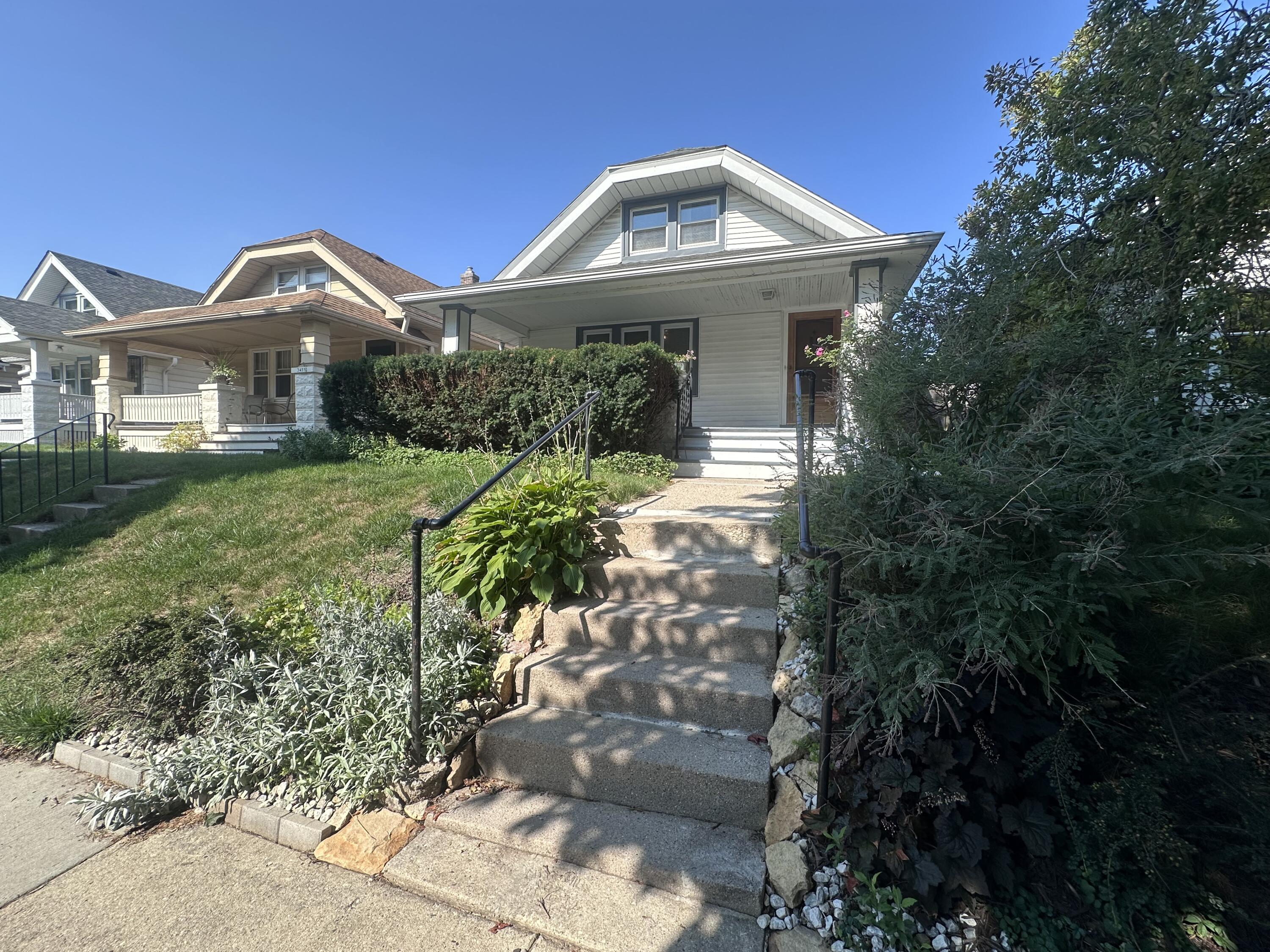 3459 N Bremen St — photo