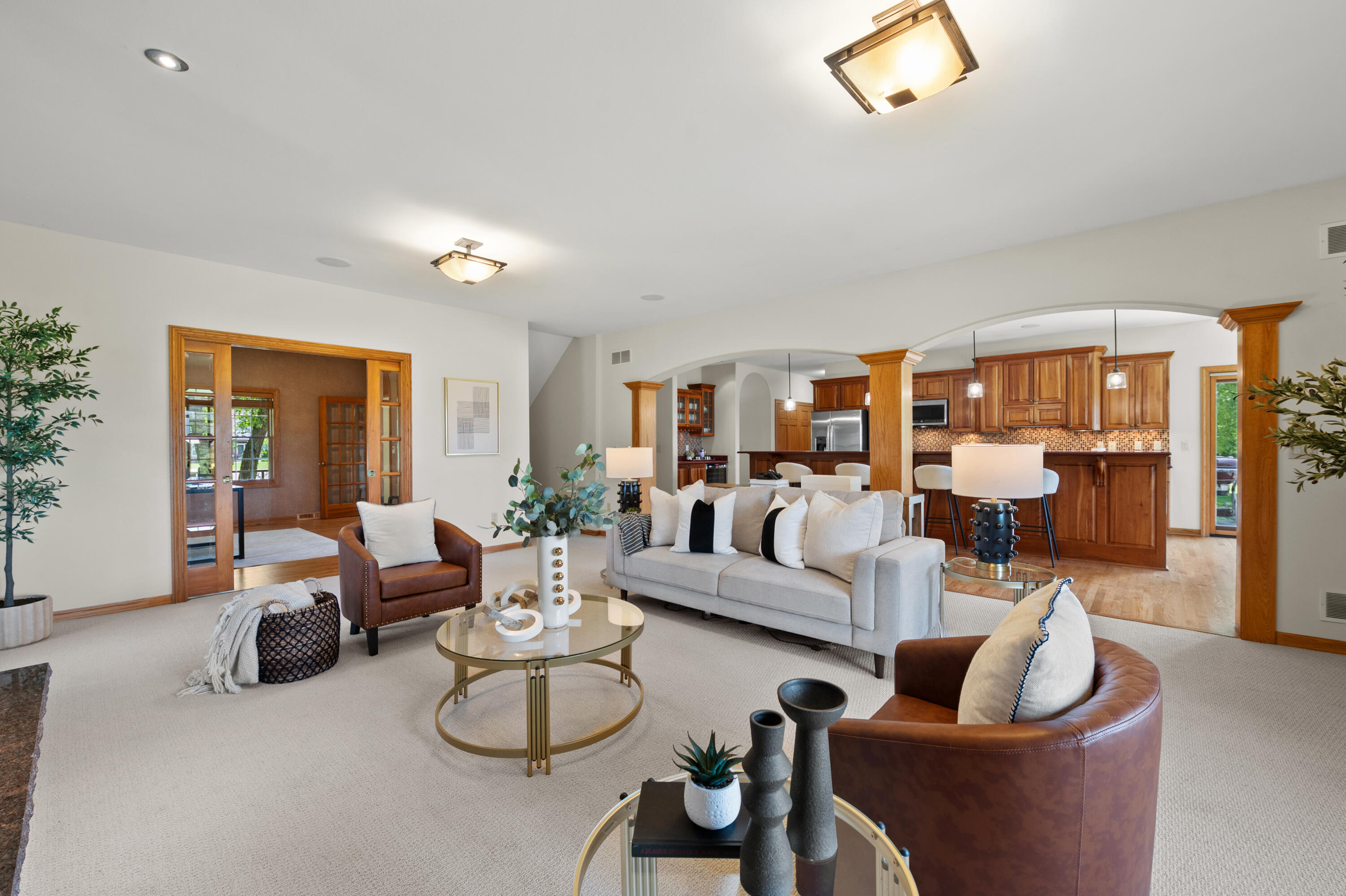 W287N6371 Broadwing Ct — photo