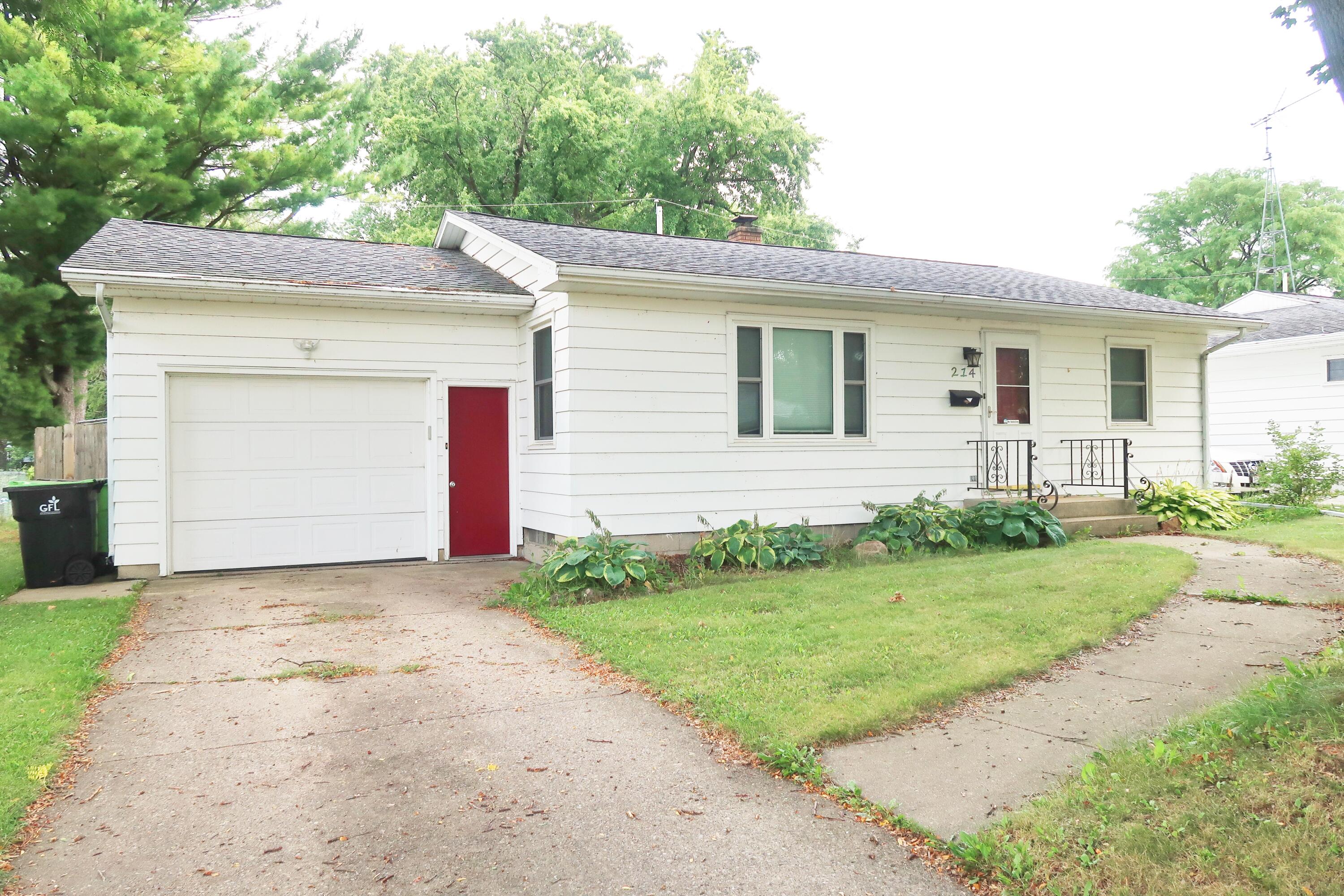214 Francis Ct — photo