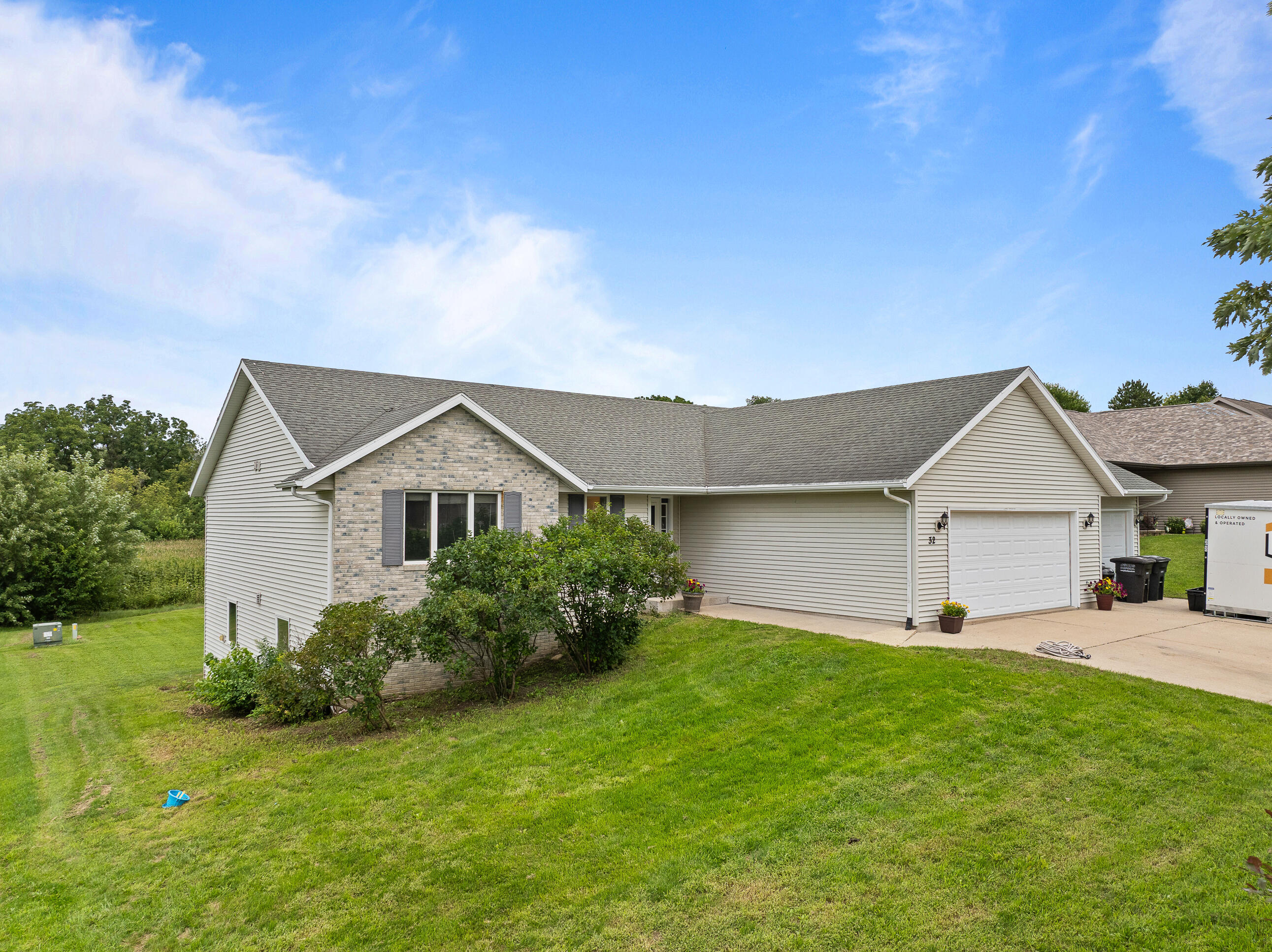 32 E Sunset Dr, Milton, WI 53563 — photo 2