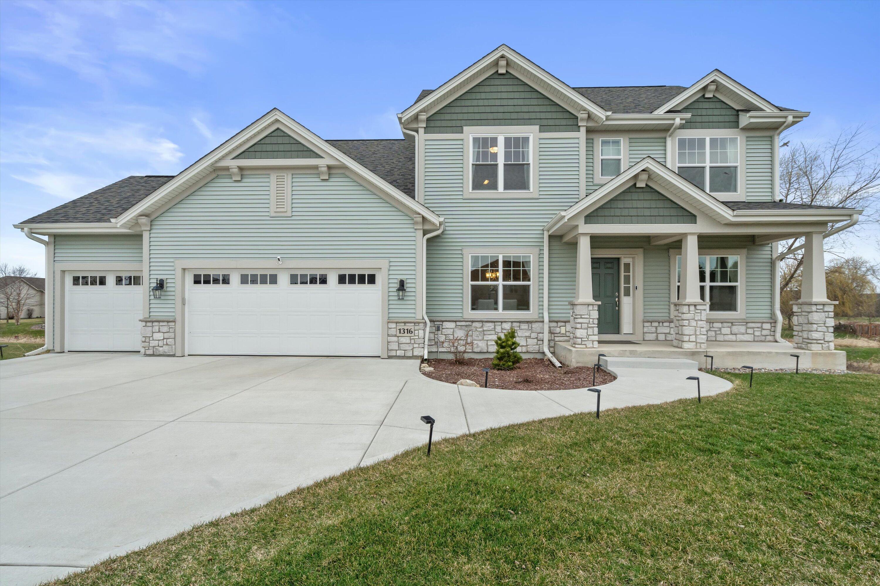 1316 Orchard View Ln — photo