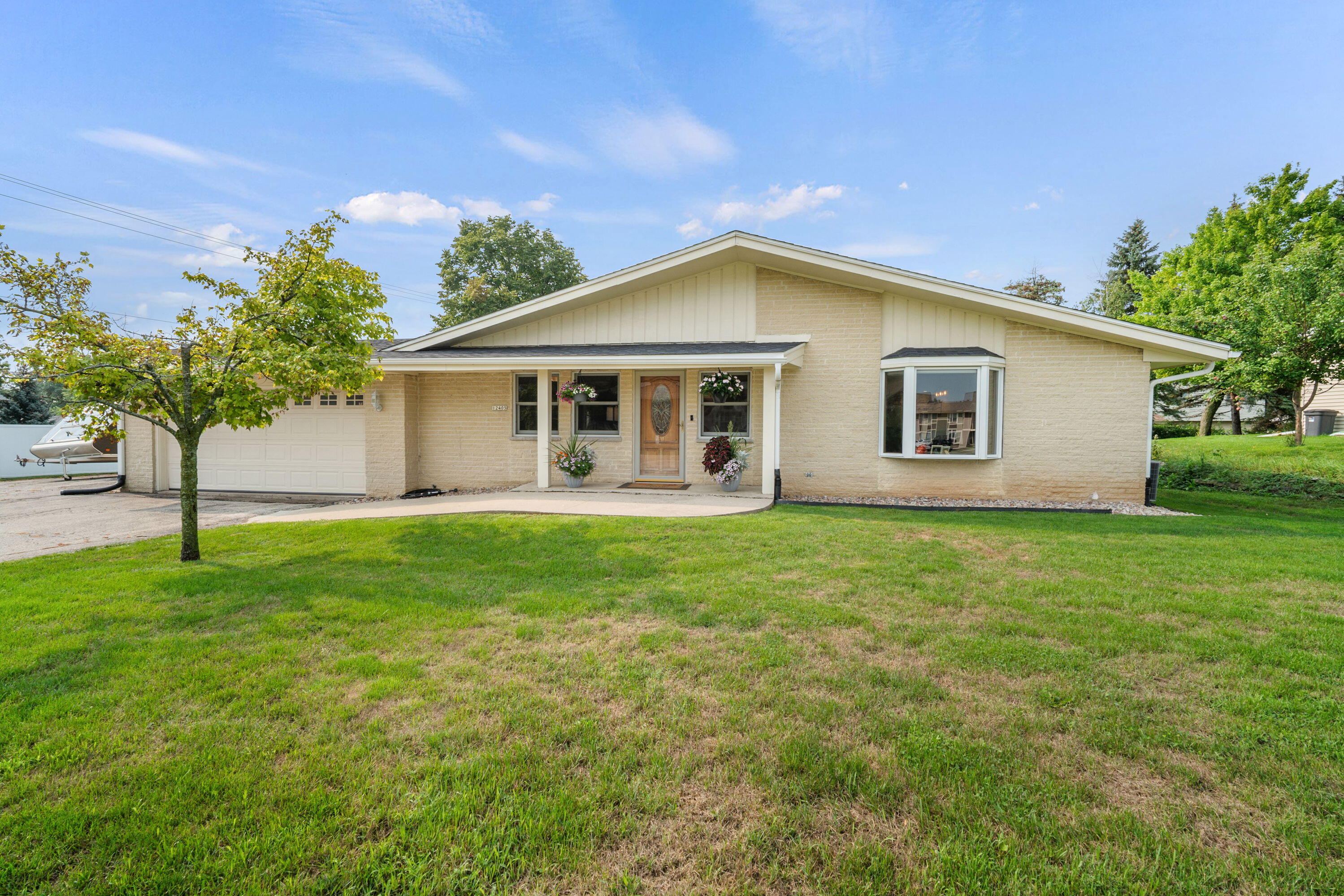 12405 W Euclid Ave — photo