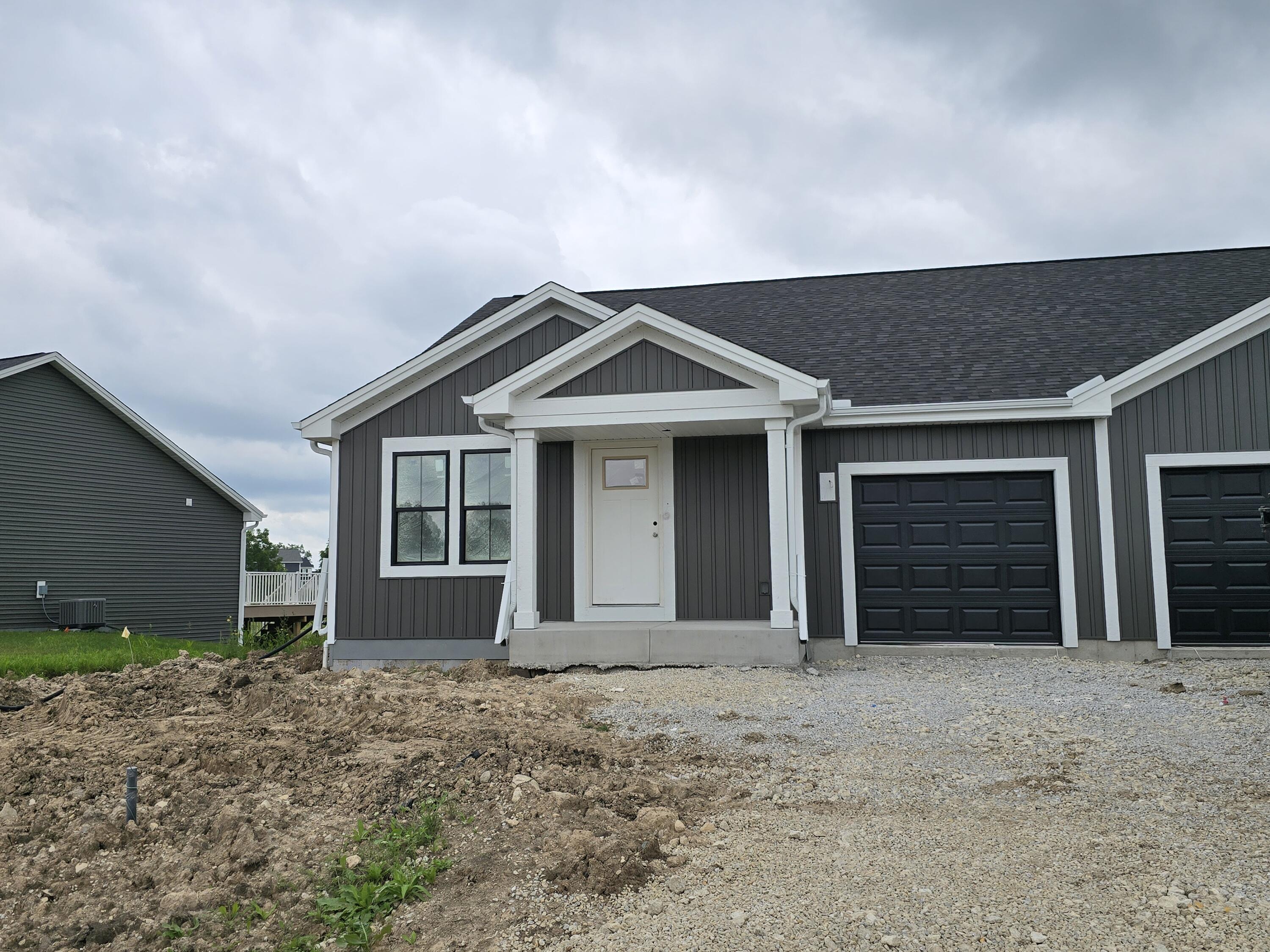 N162W21865 Poppy Rd — photo
