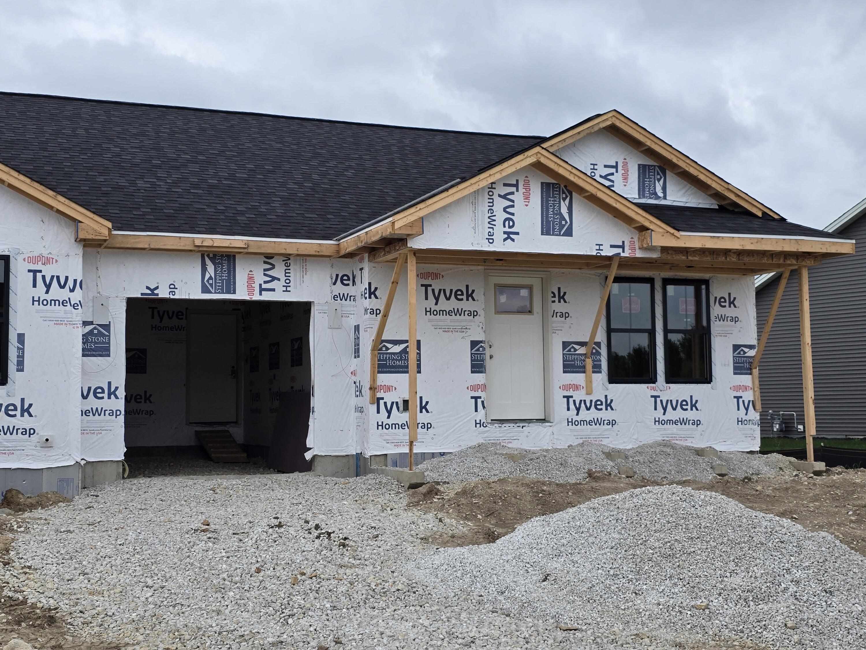 N162W21885 Poppy Rd — photo