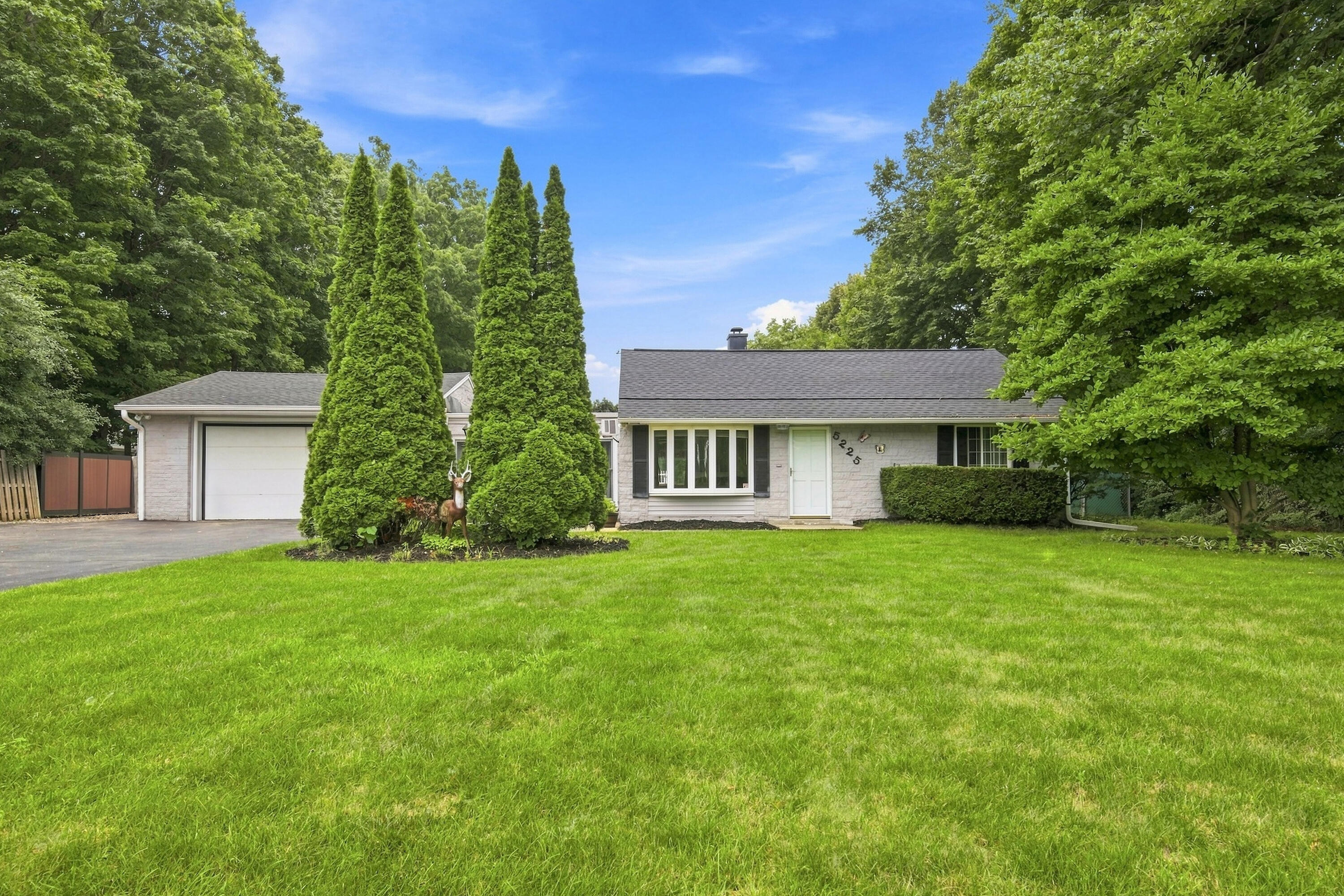 5225 W County Line Rd — photo