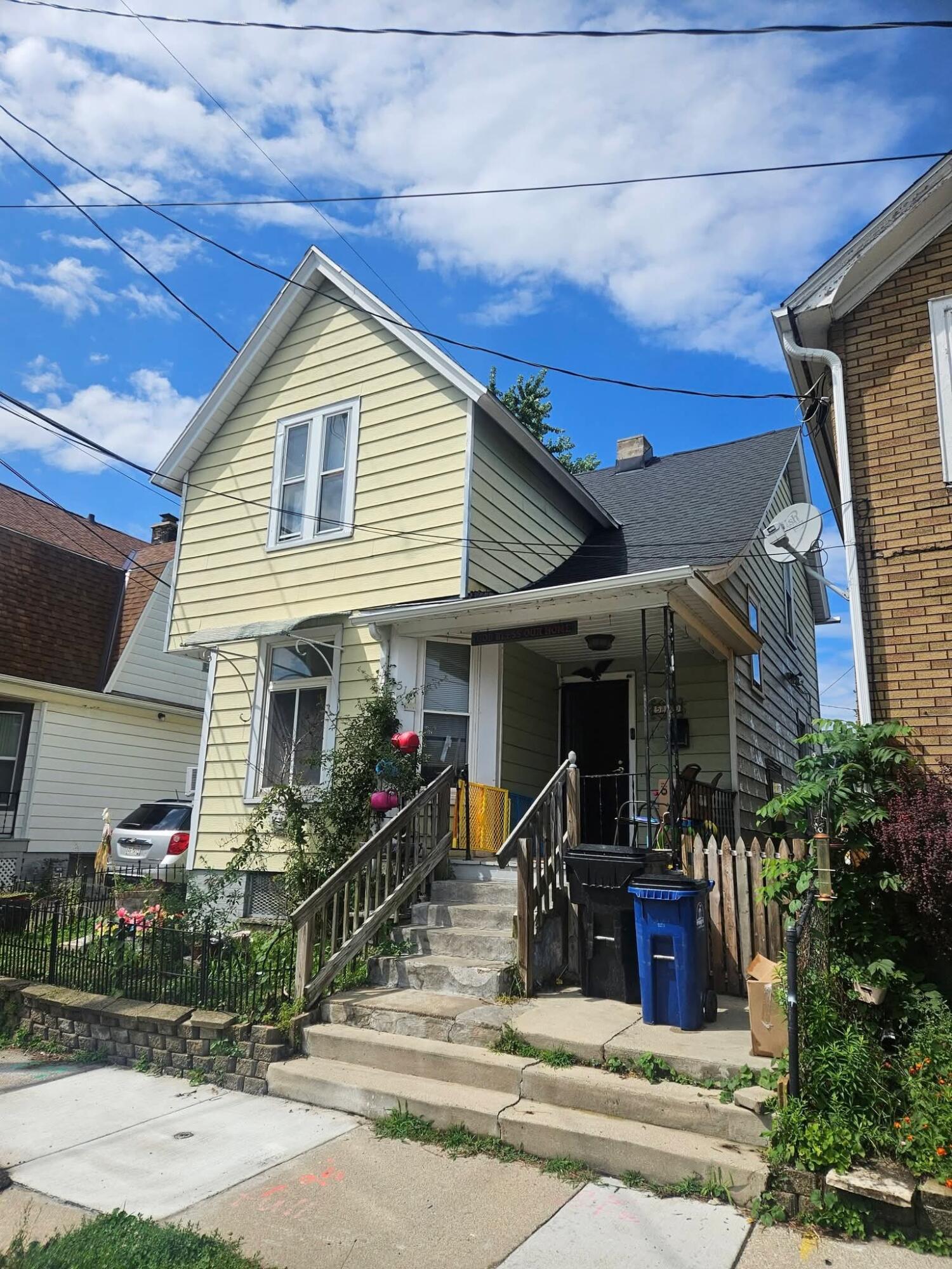 510 Barker St — photo