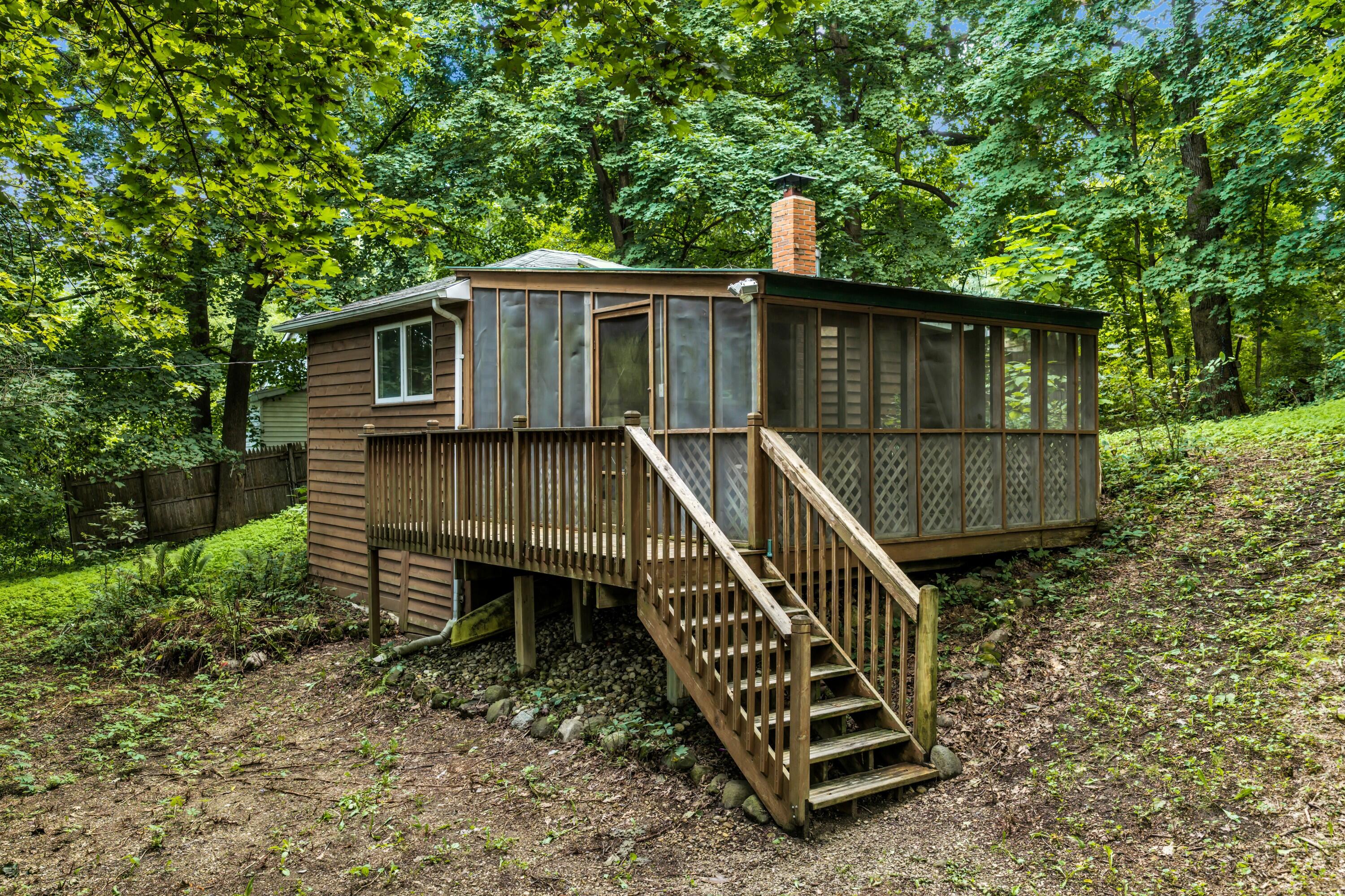 W8799 Hickory Rd — photo