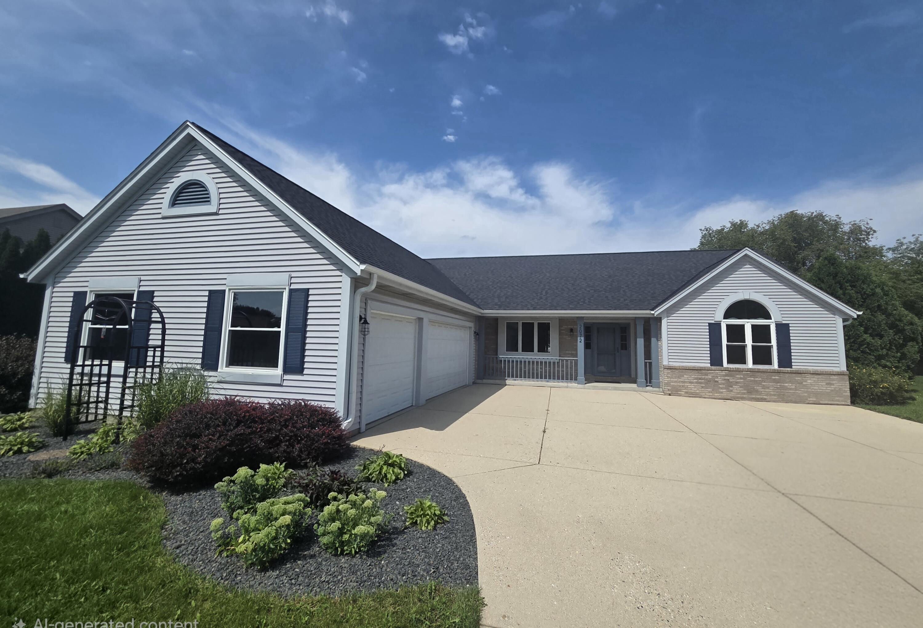 2072 W Hope Ln — photo