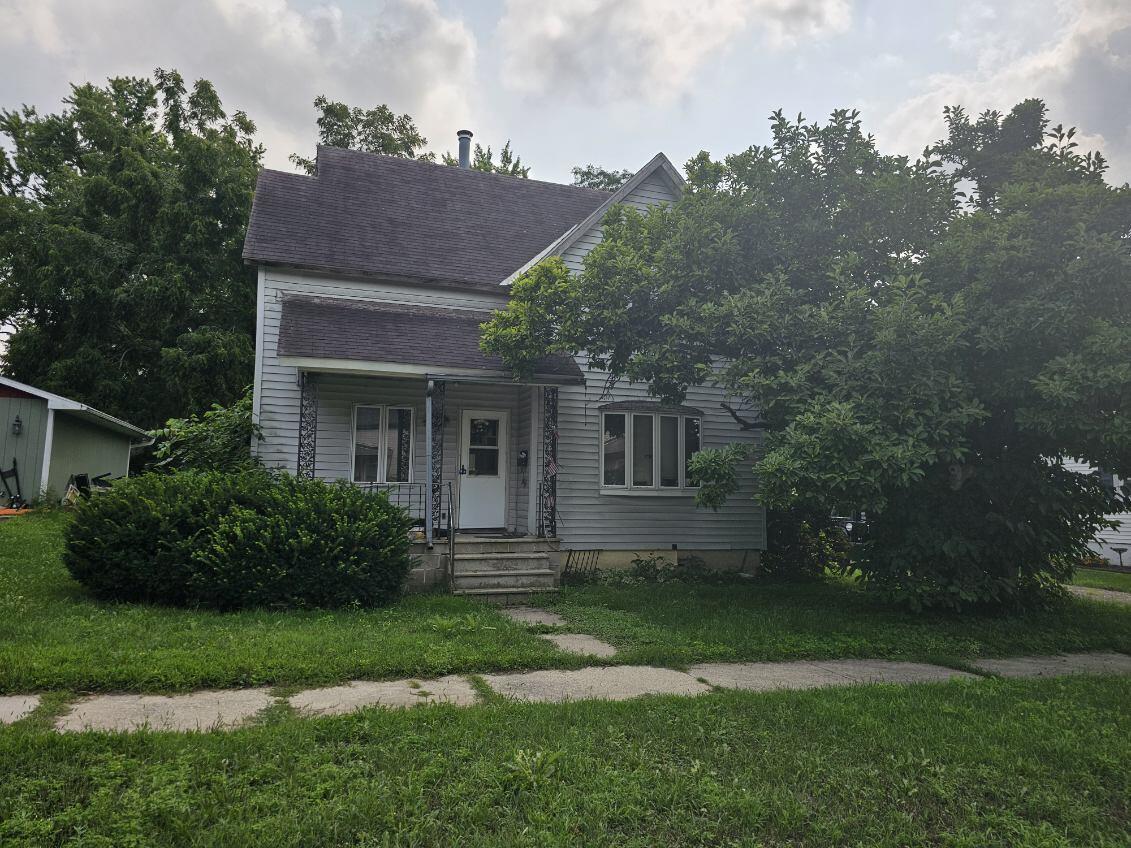 228 W Liberty St — photo