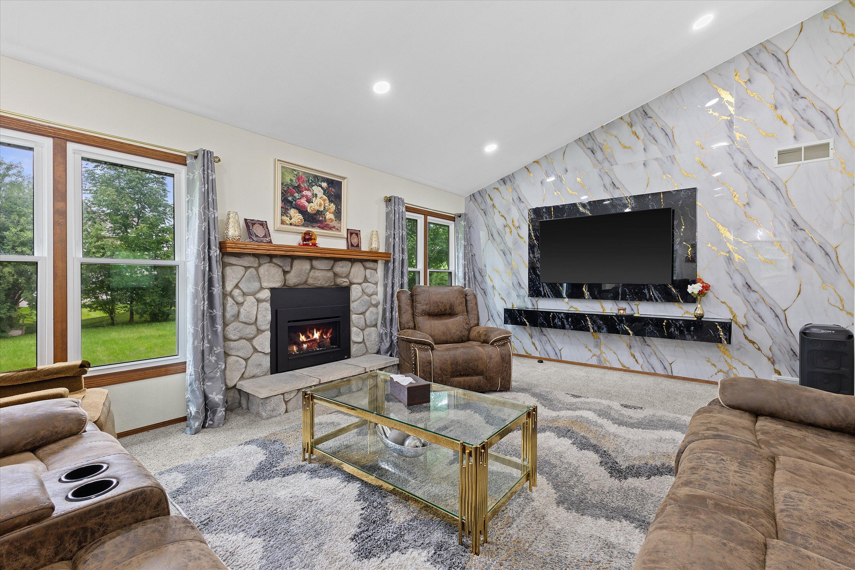 4102 W Minnesota Ct — photo
