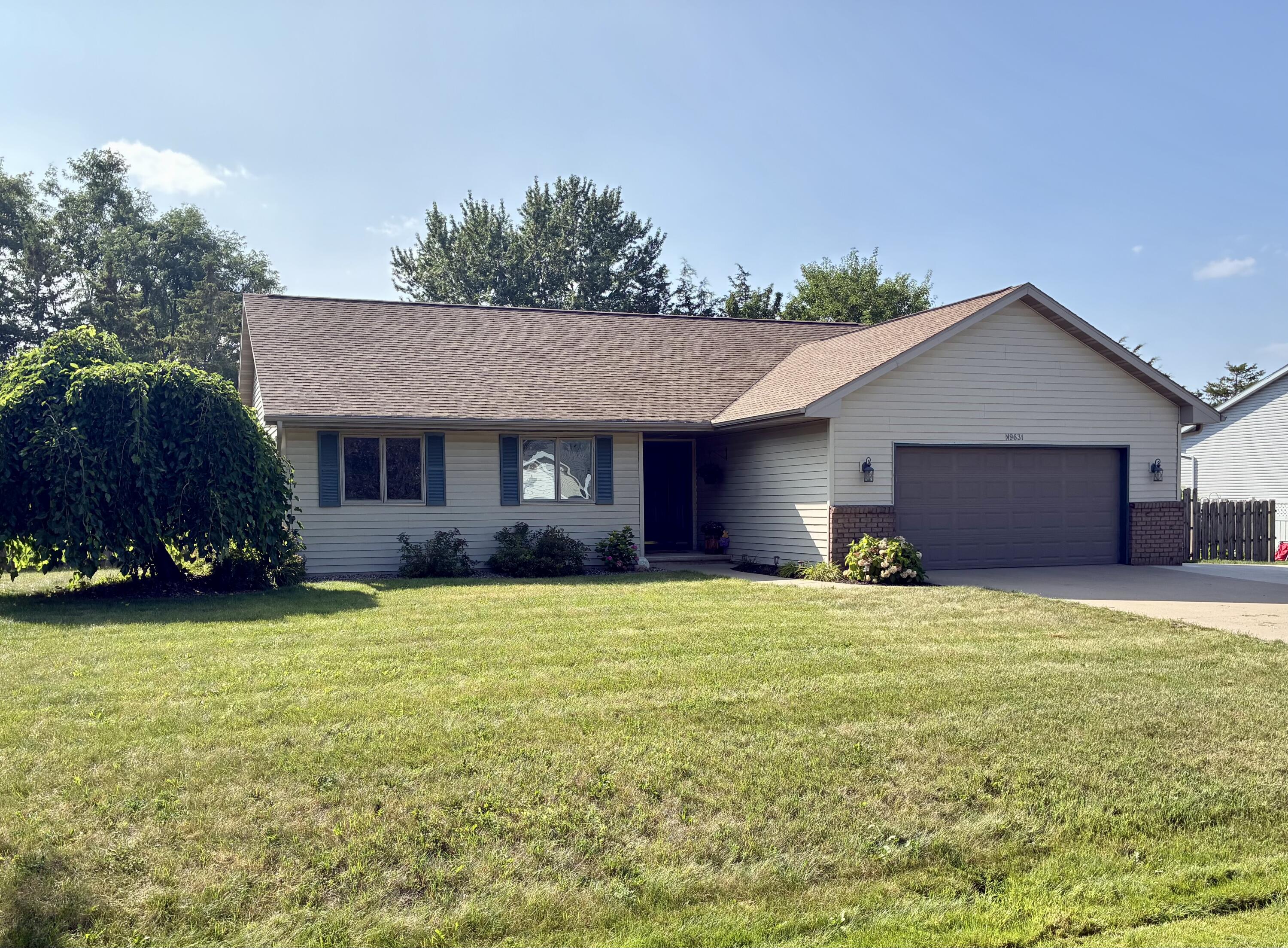 N9631 Emerald Ln — photo