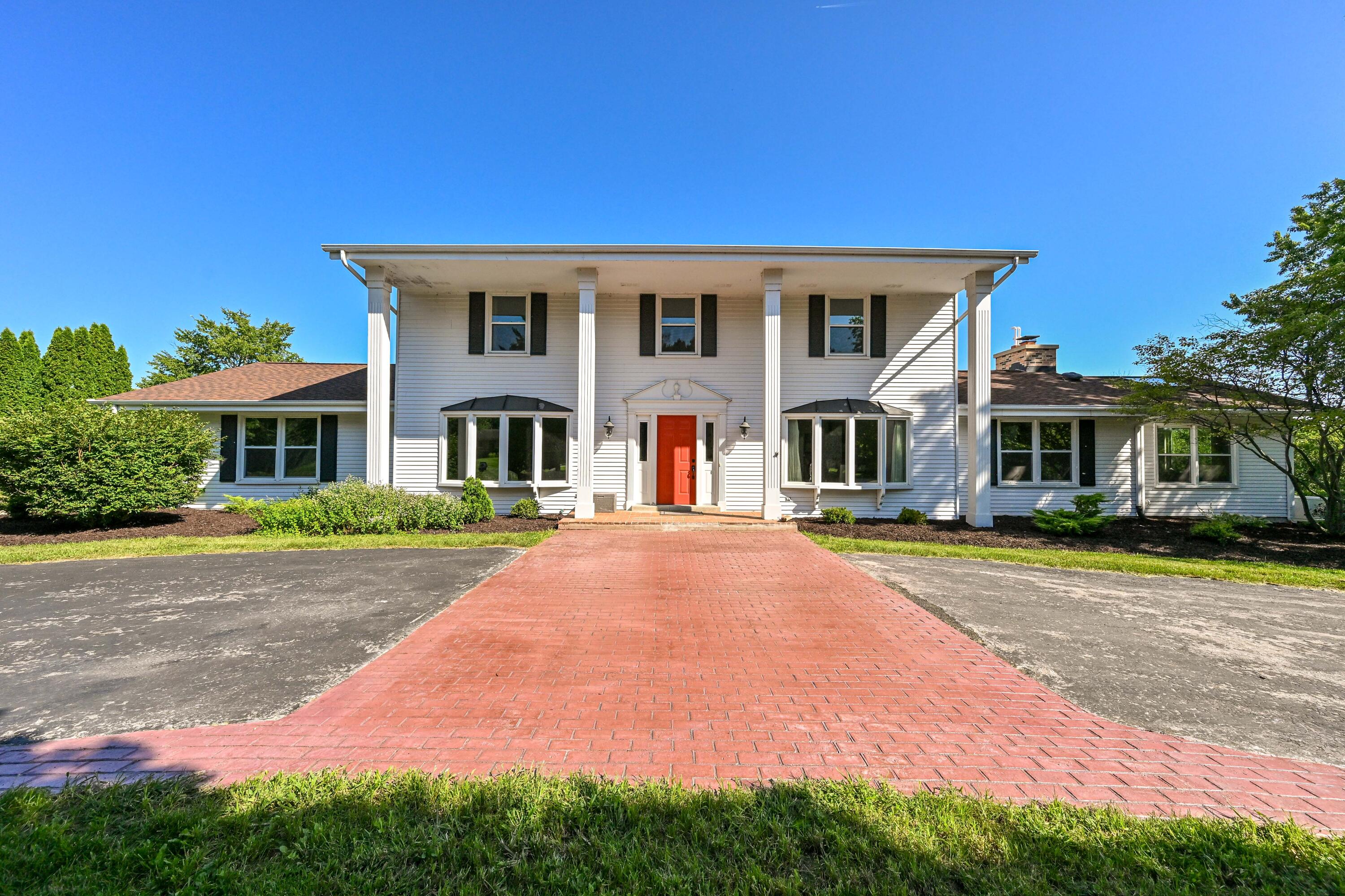 2626 W Ranch Rd, Mequon, WI 53092 — photo 2