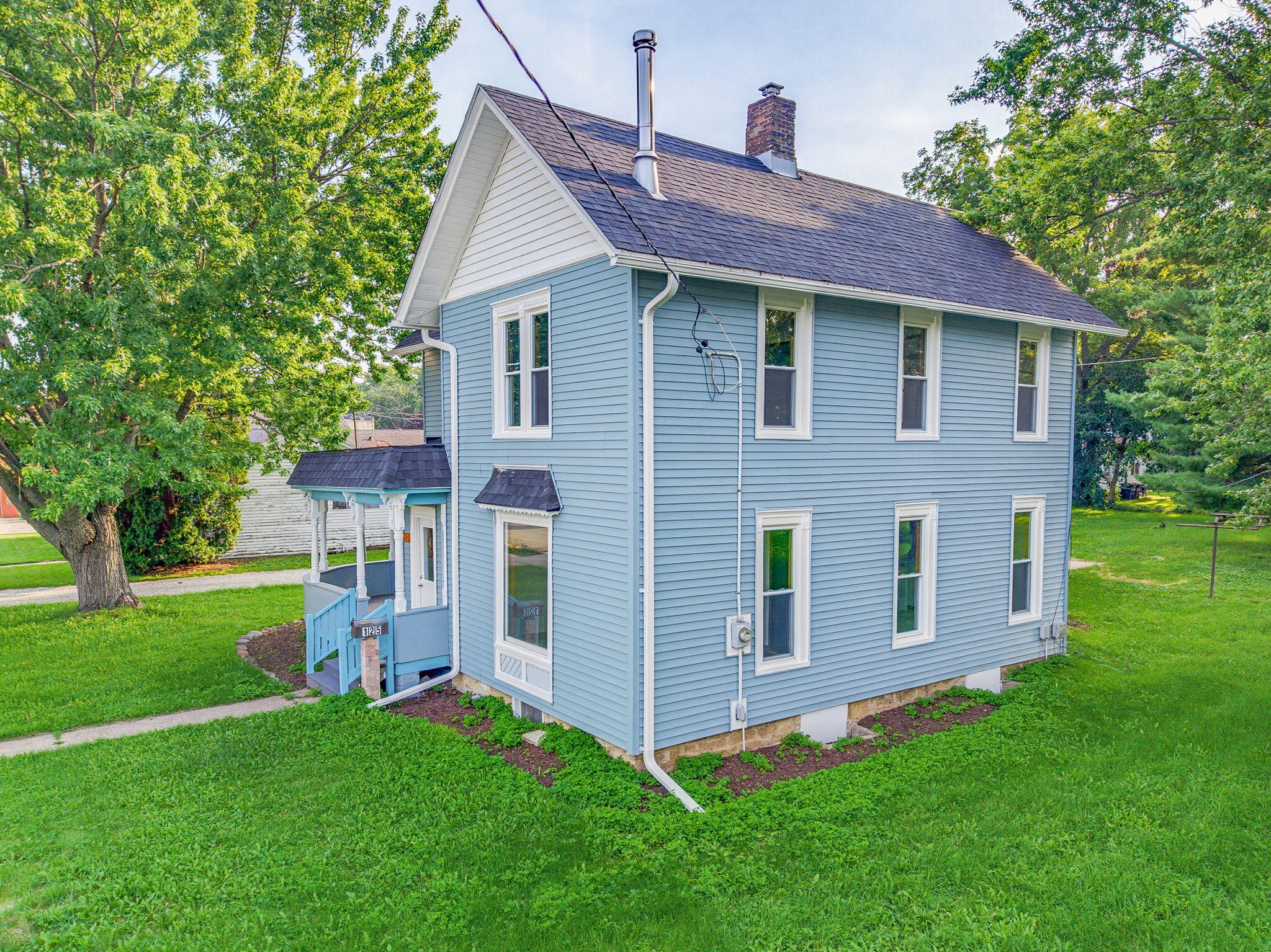 125 Parkview Dr — photo