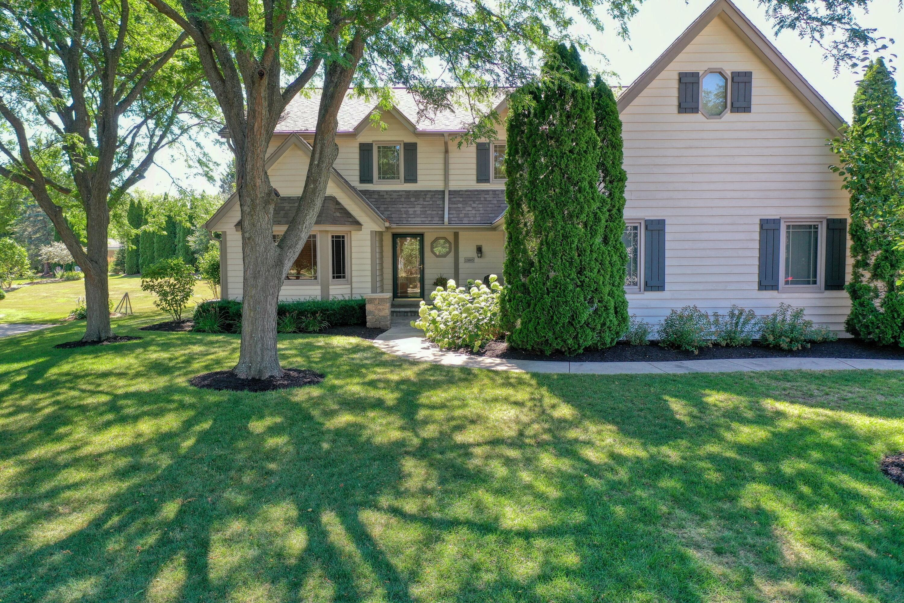 13865 W Linfield Dr — photo