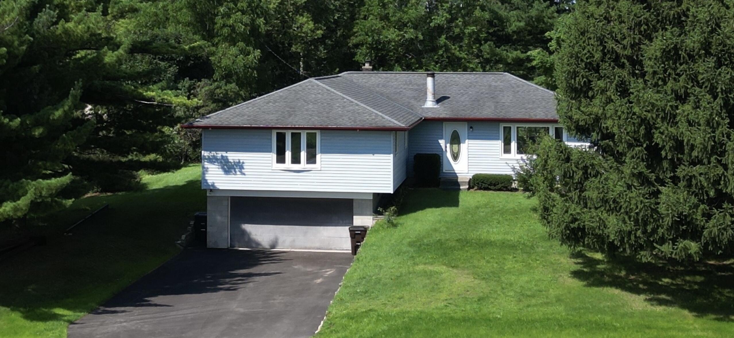 W224S9189 Leo Ln — photo
