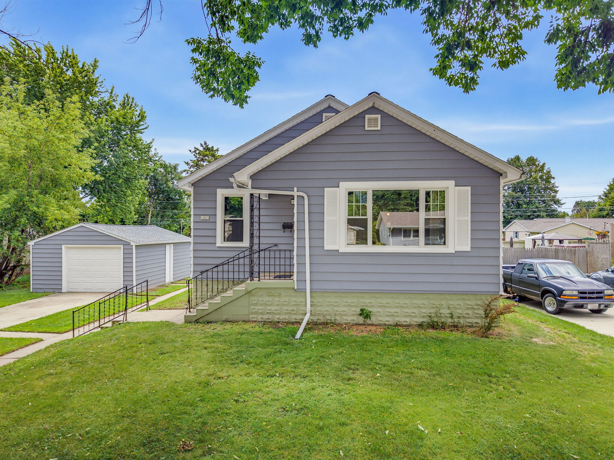 1021 Wilson Ave — photo