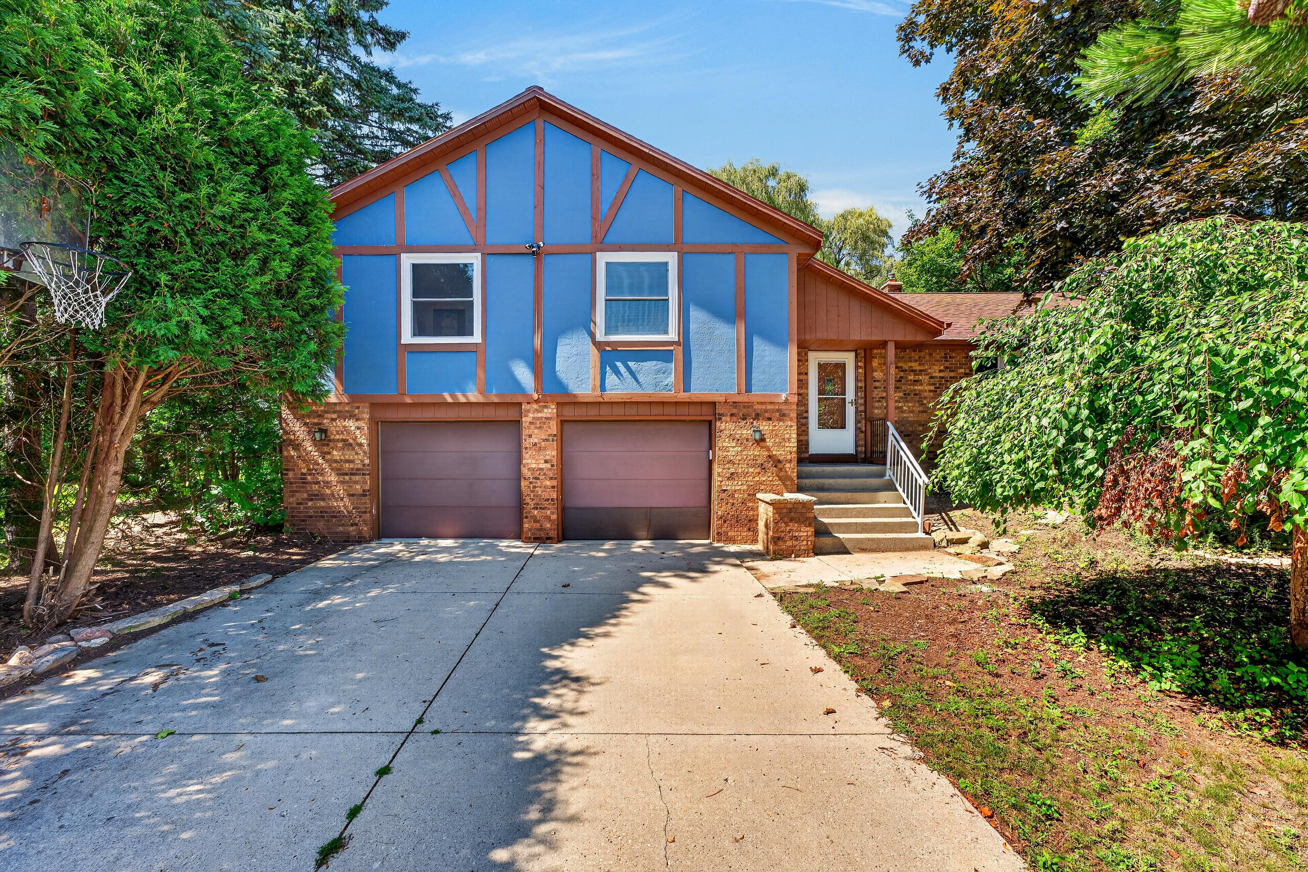 4004 Greenwood Ct — photo