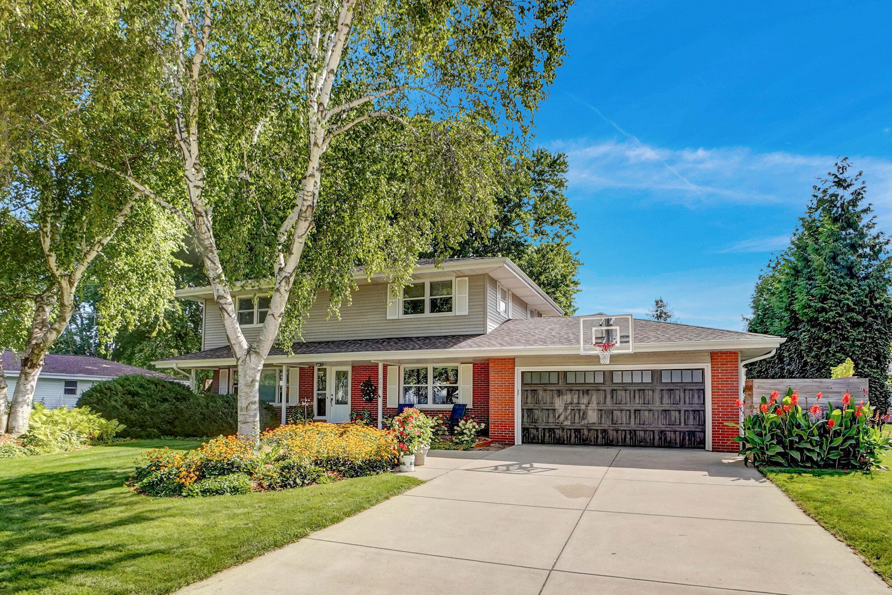1205 Blue Dahlia Rd — photo
