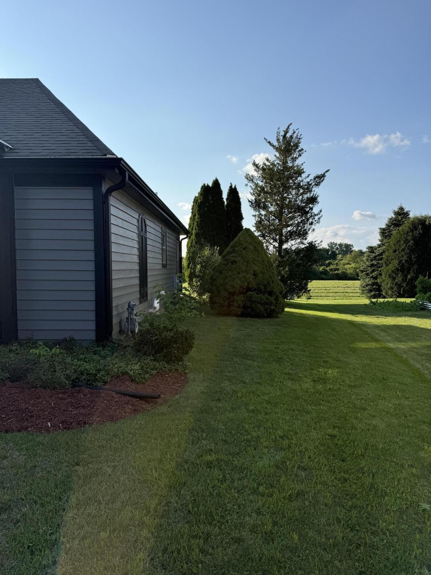 8530 W Woodfield Ct — photo