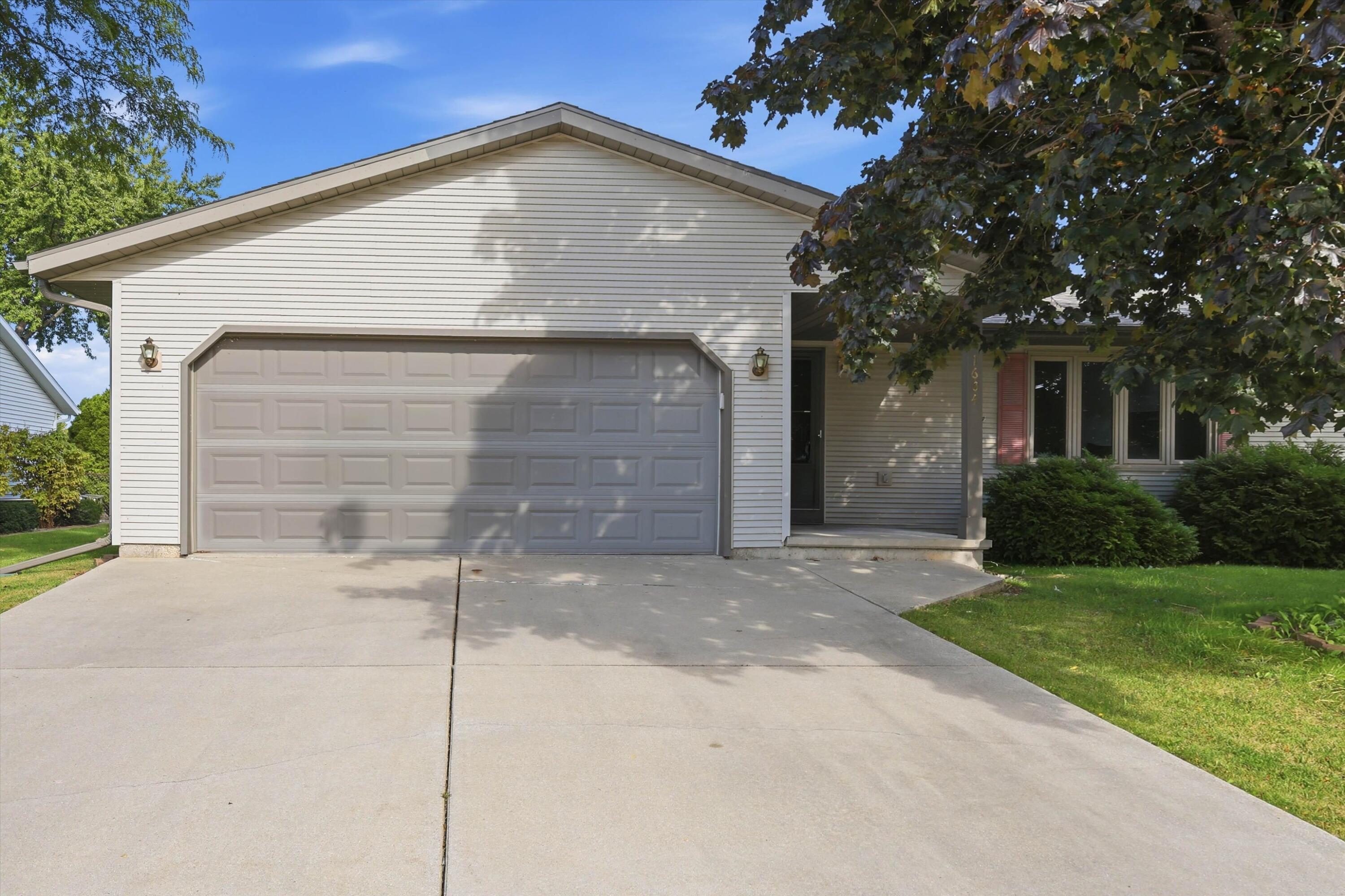 1604 Fairlawn Ave — photo