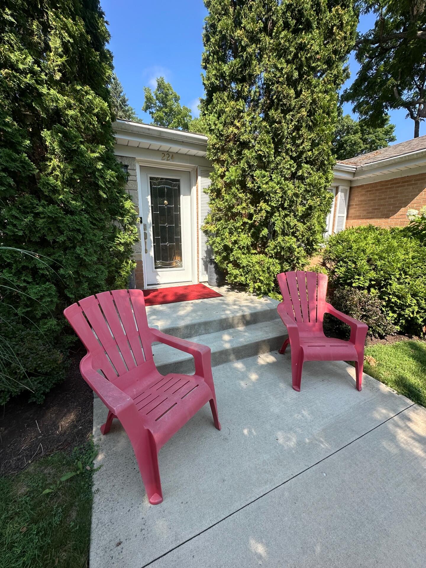 224 Lookout Dr — photo