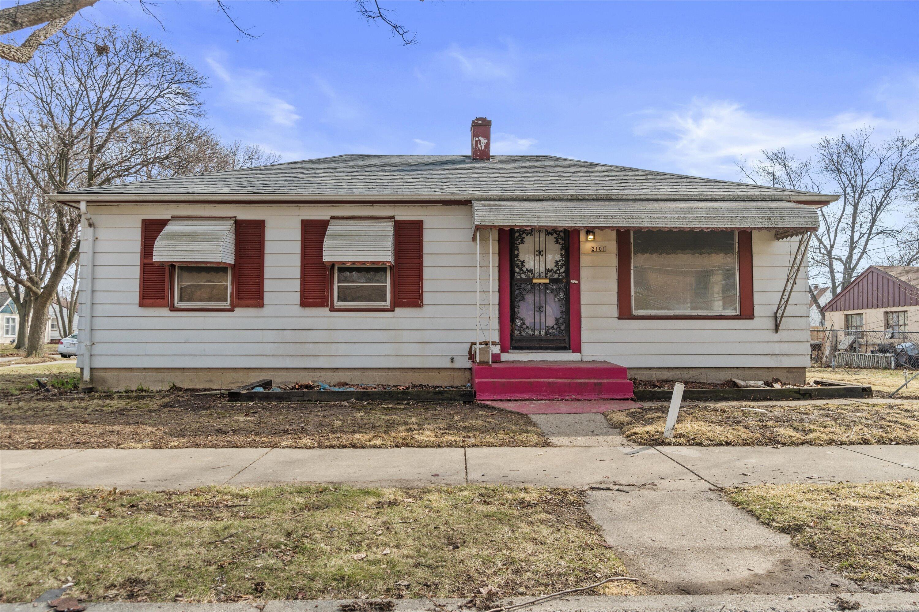 2101 W Fairmount Ave — photo