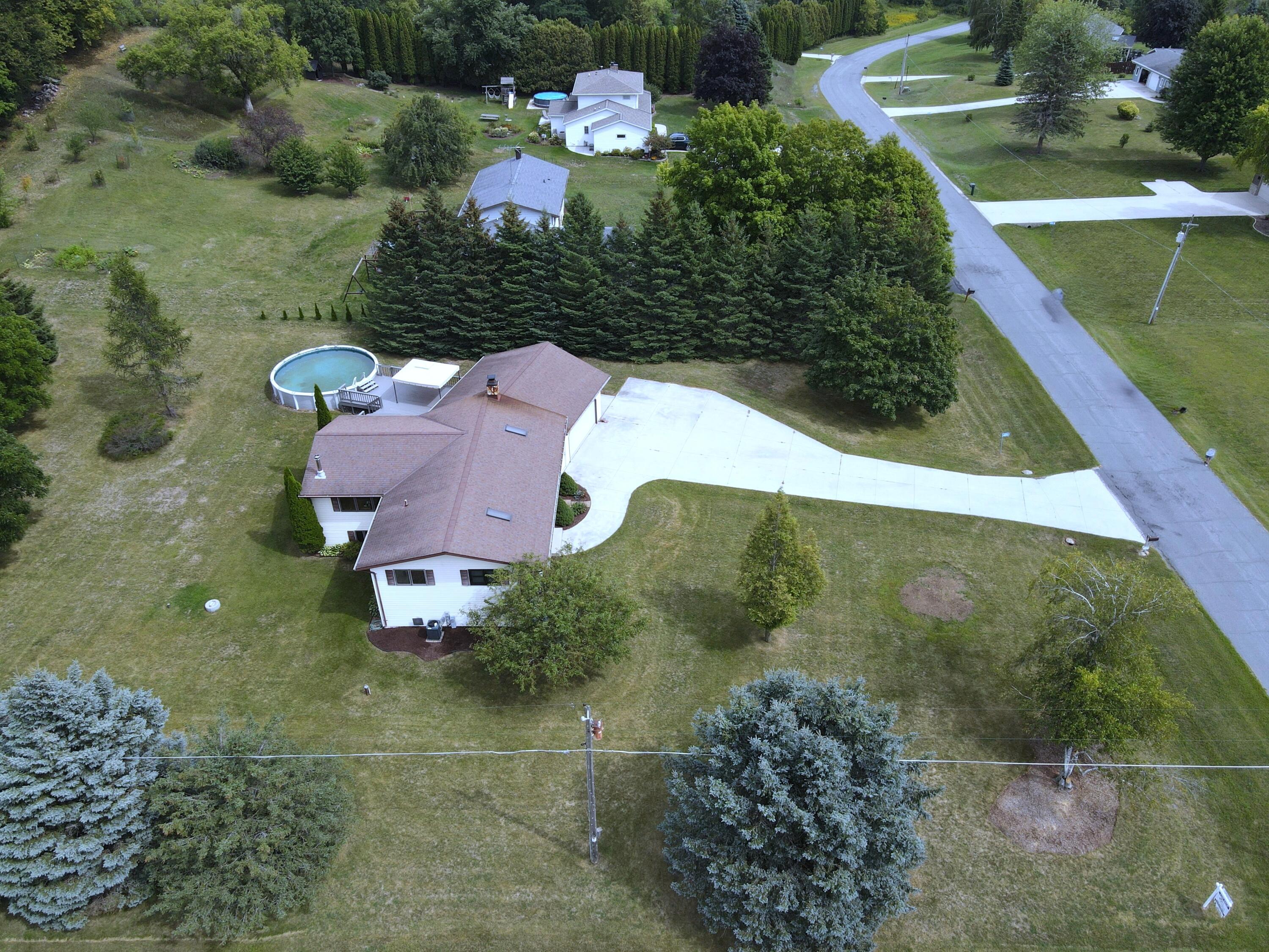 W5894 Mooney Rd — photo