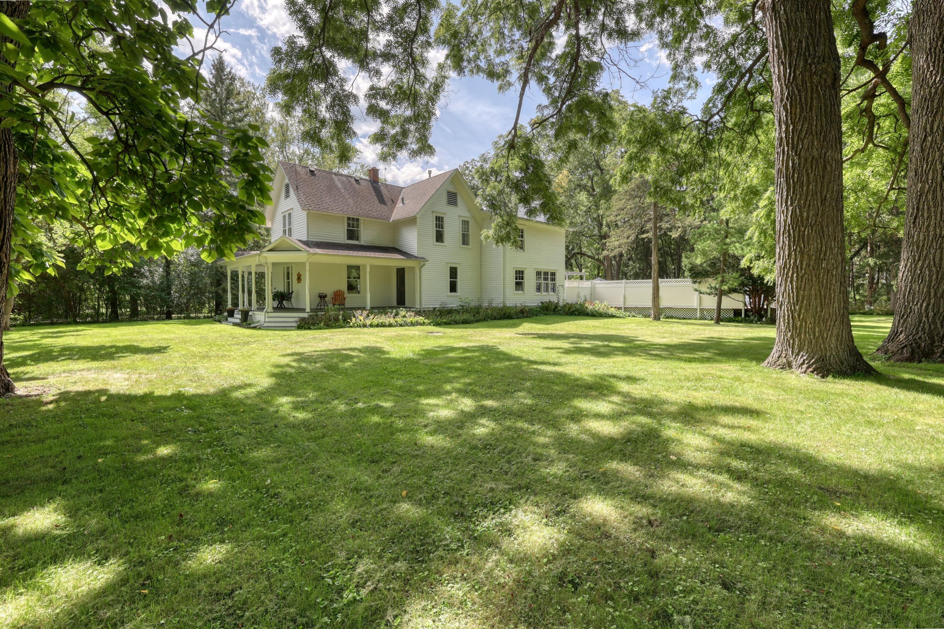 2831 Highway 83 - — photo