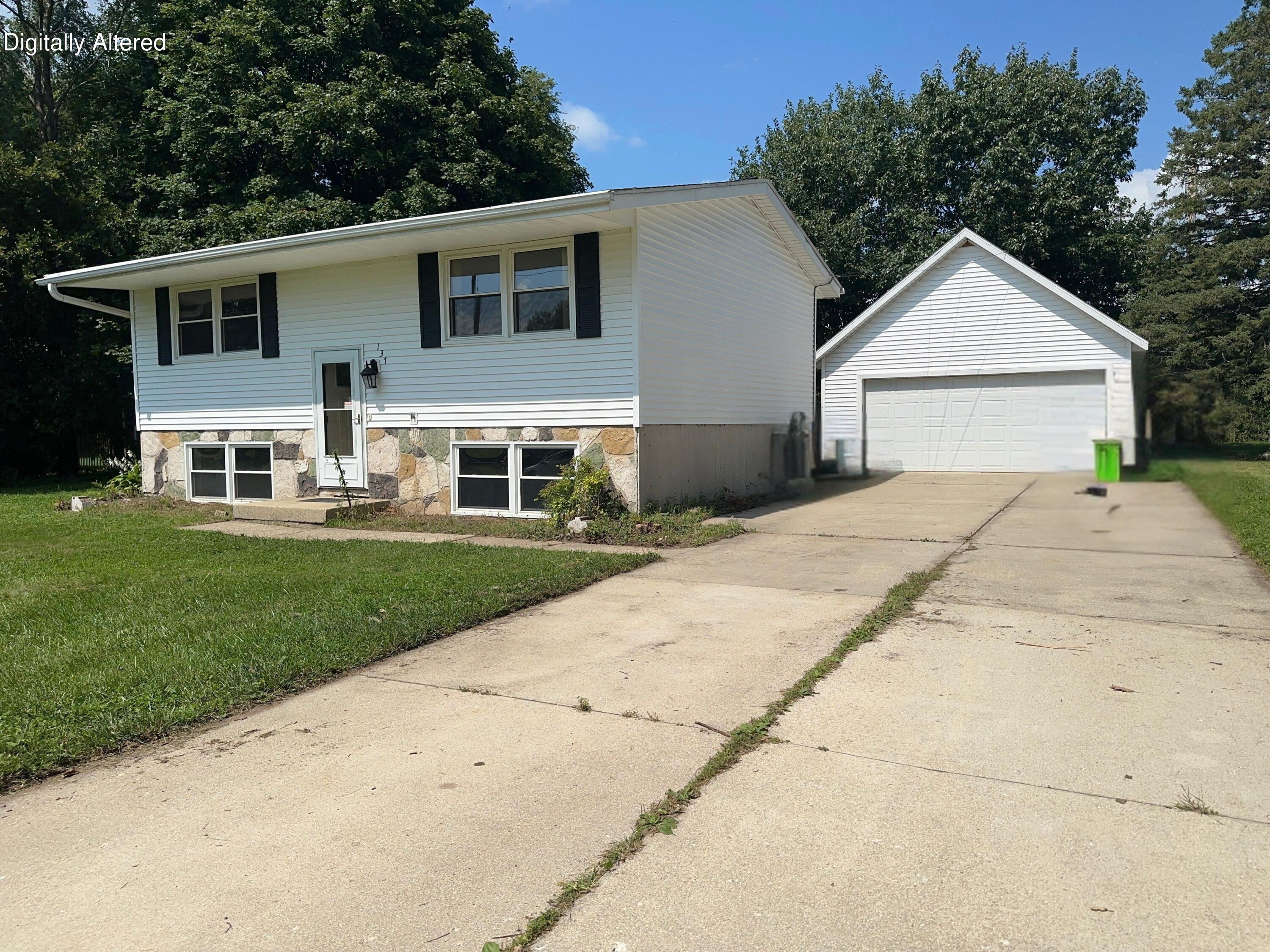 137 Marino Ave — photo