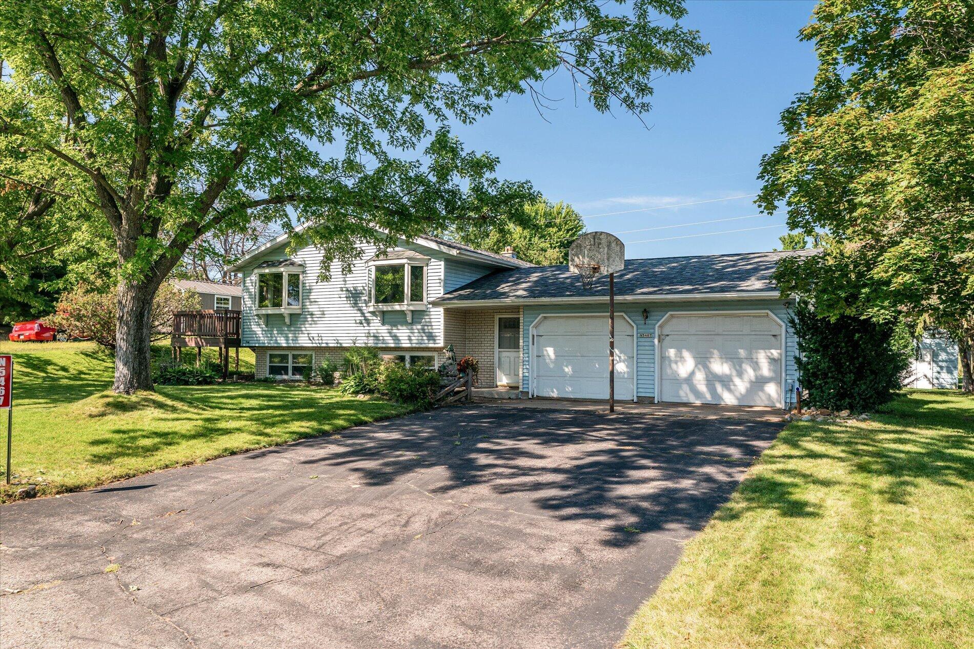N5467 Penney Ln — photo
