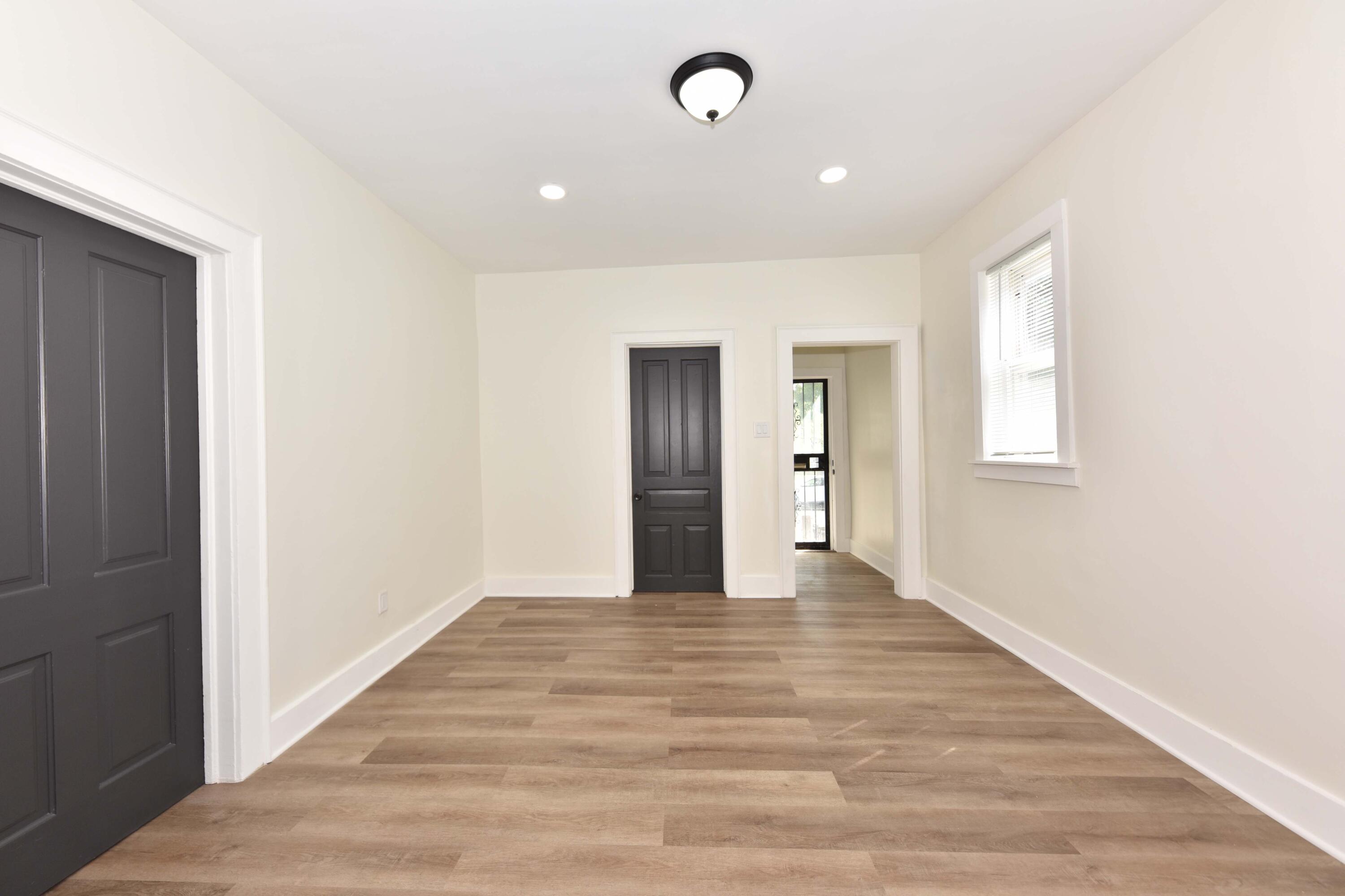 2209 N Dr William Finlayson St — photo