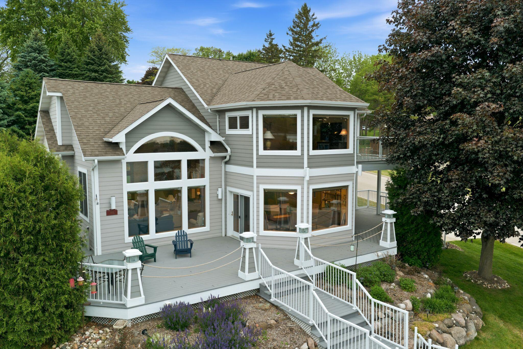405 Lake Dr — photo