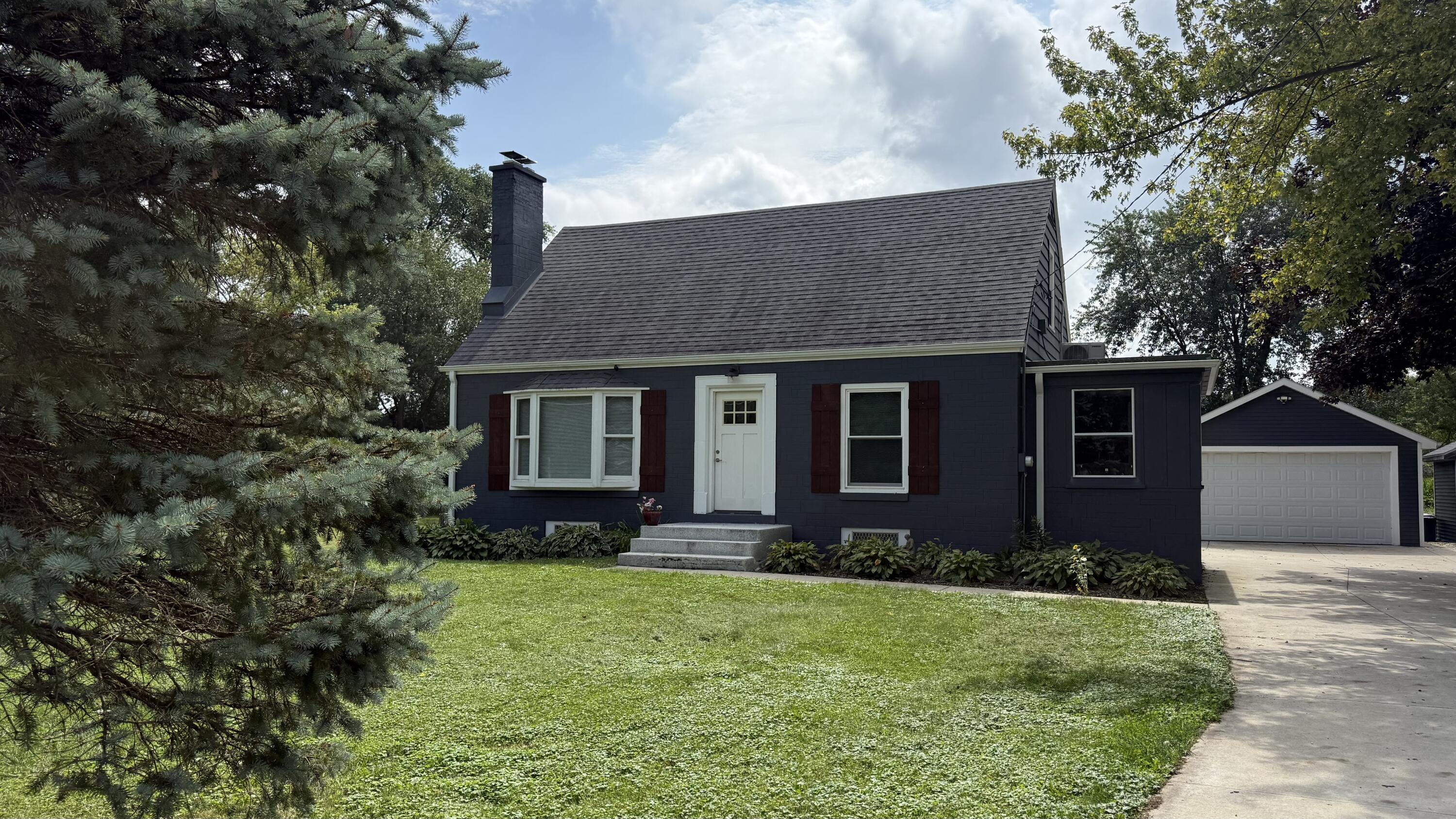 223 W State Rd — photo