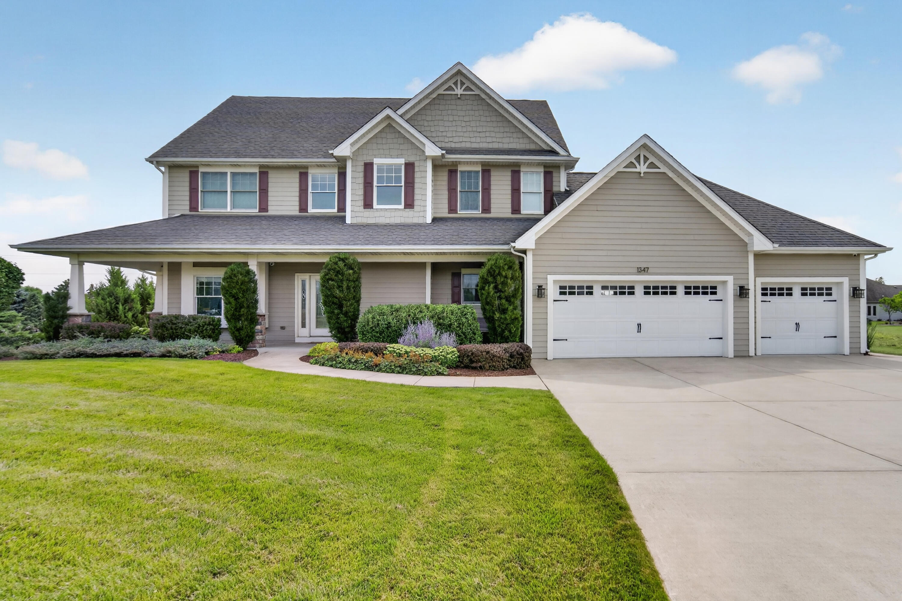 1347 W Stillwater Cir — photo
