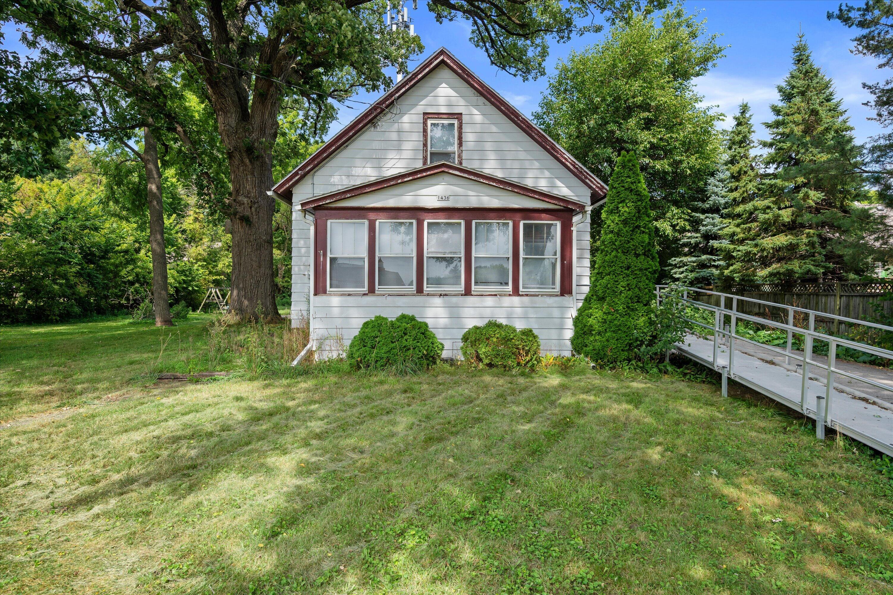 1436 E Racine Ave — photo