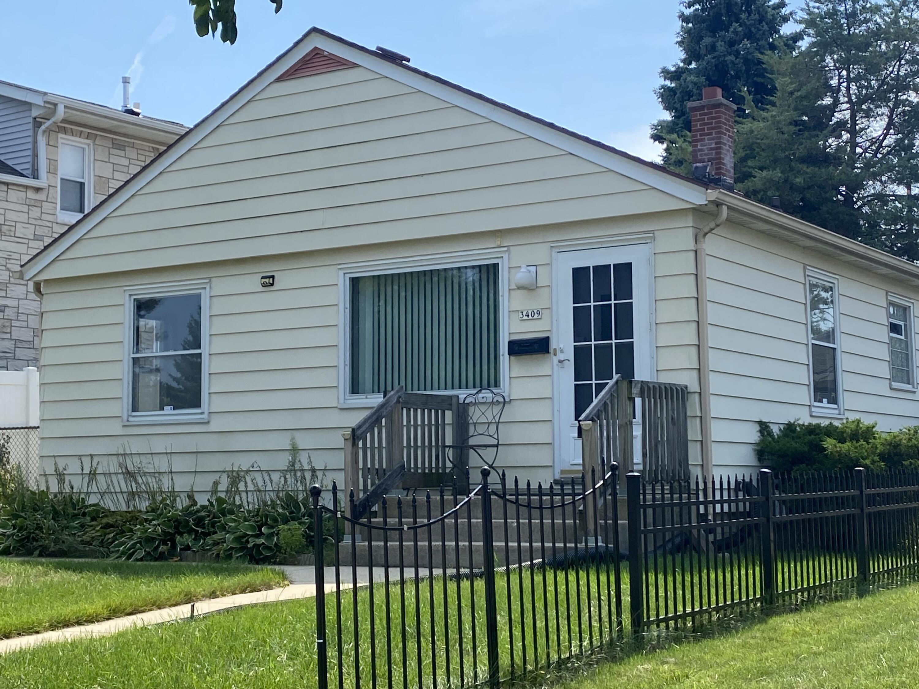3409 W Wilbur Ave — photo