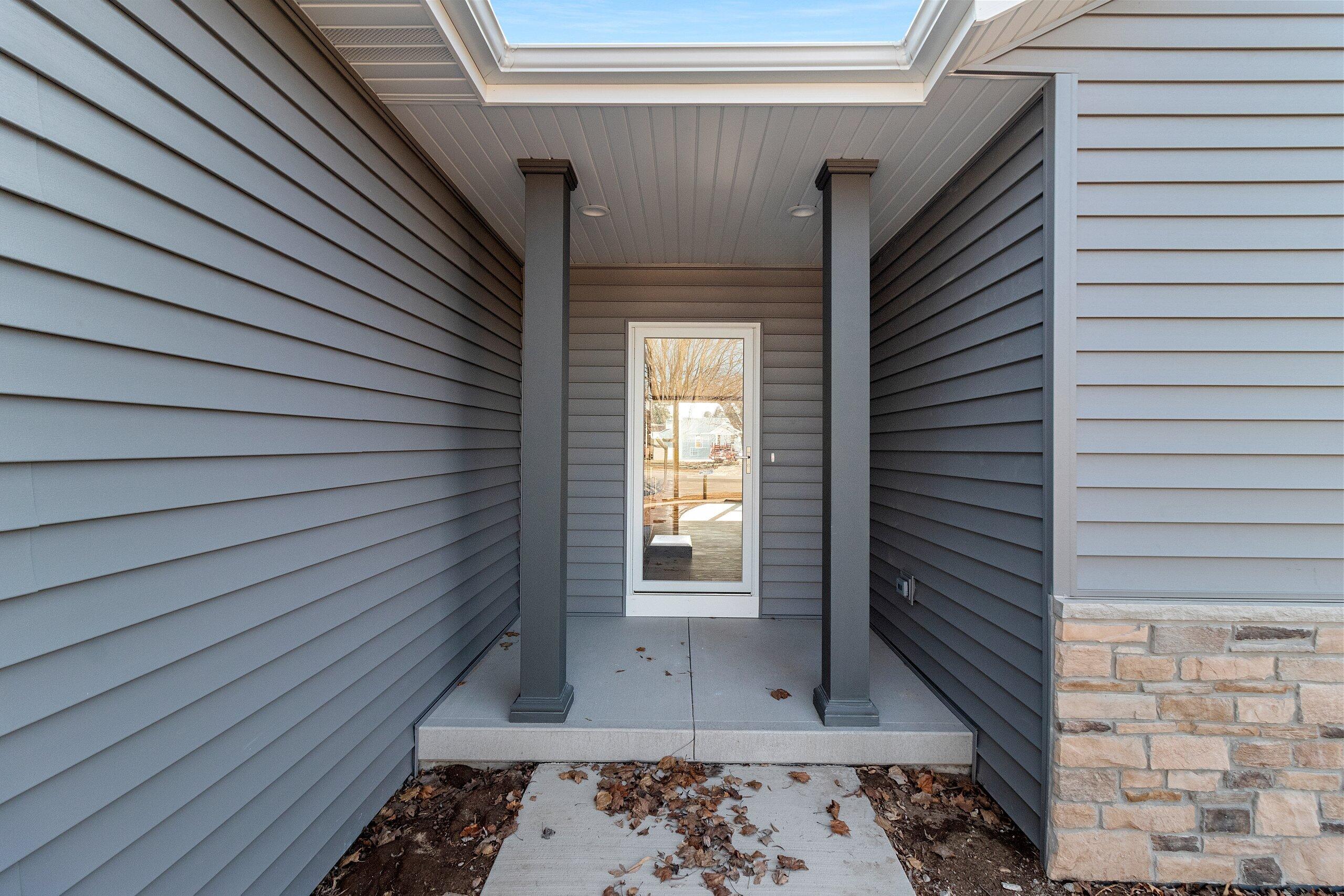 4631 Ridge Ct, Manitowoc, WI 54220 — photo 3