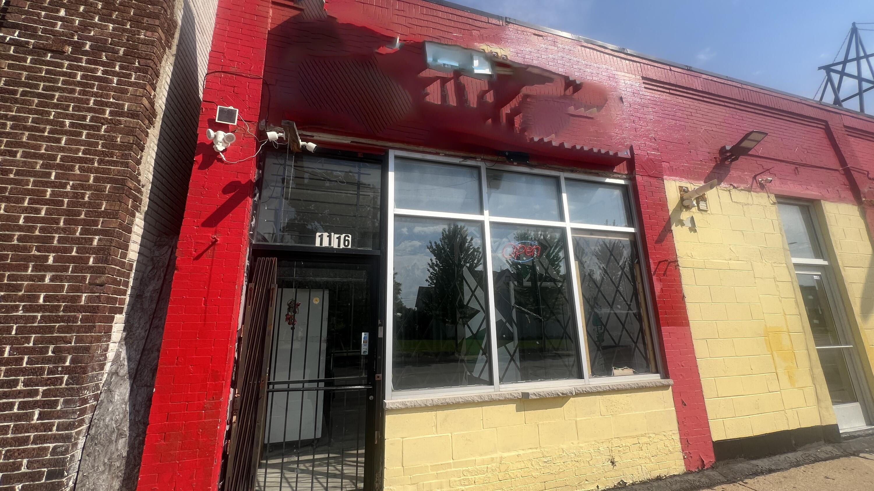 1116 W North Ave — photo
