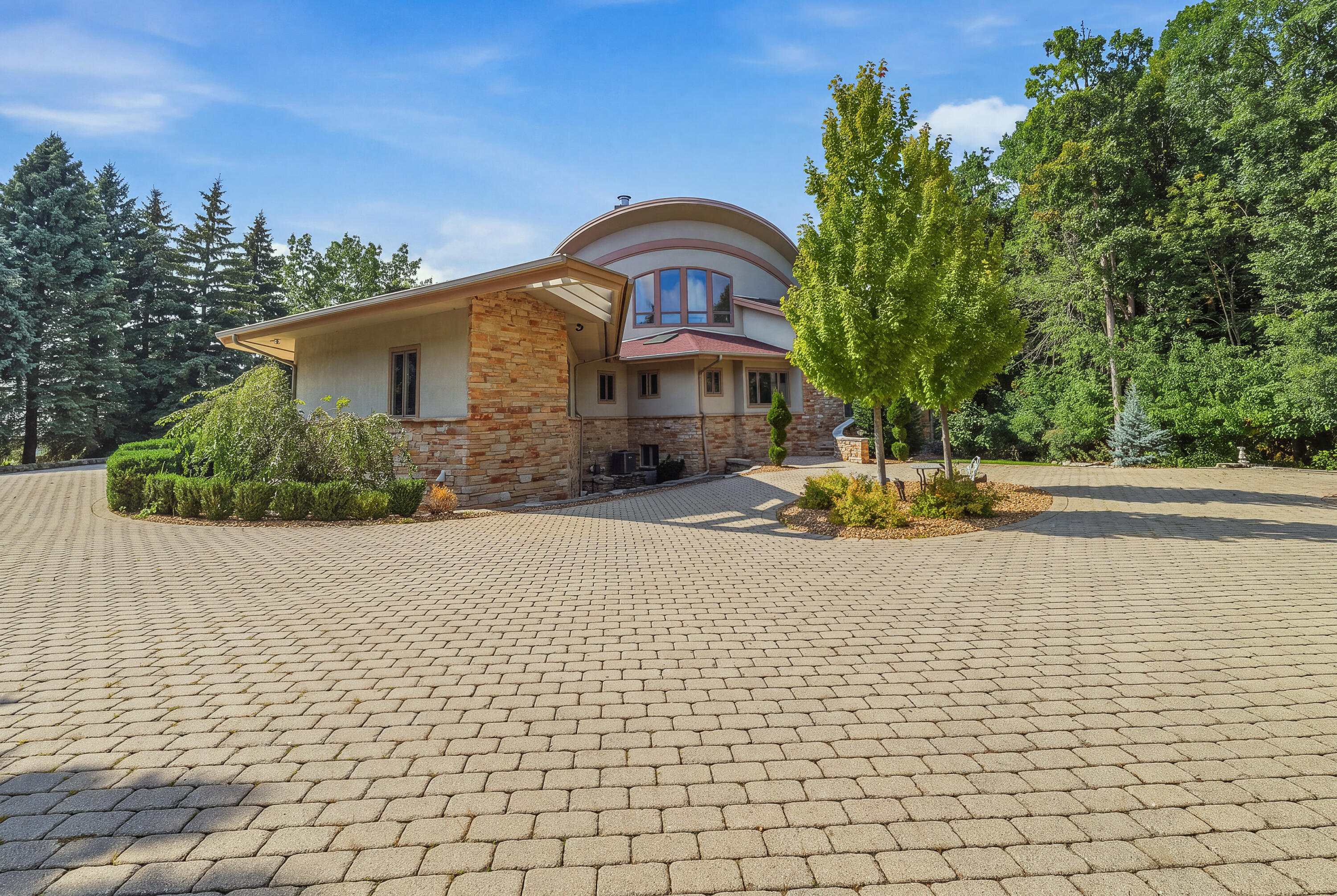 58 Oakridge Ct — photo