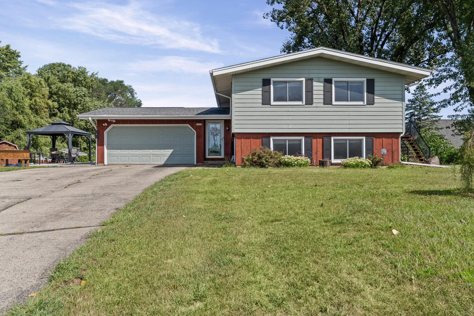 W7570 McHugh Ct E — photo