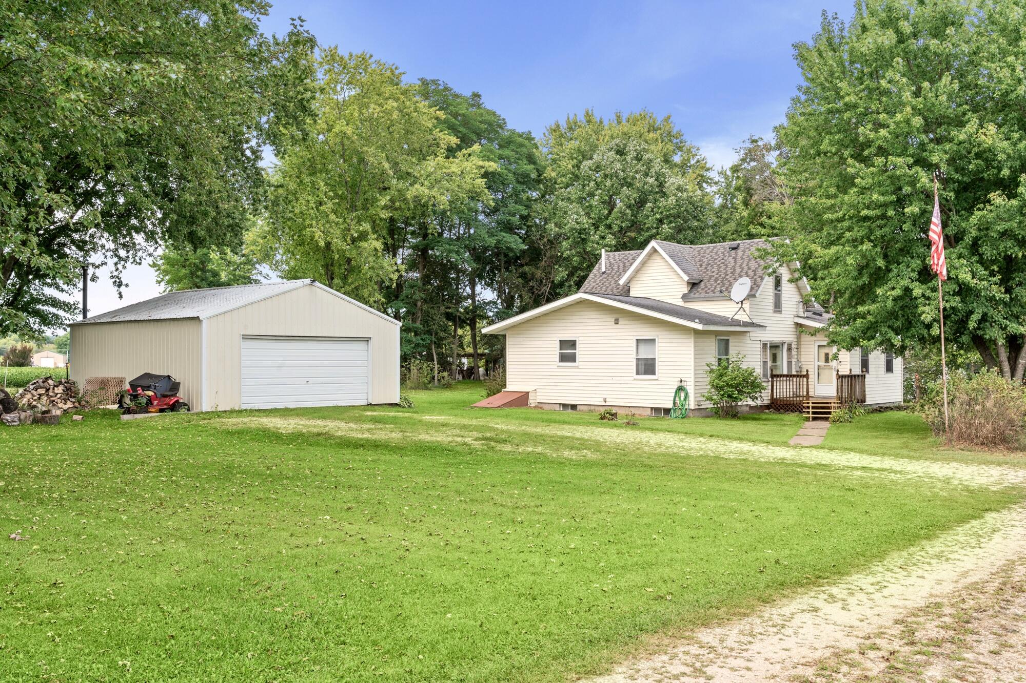 W12015 County Road C - — photo