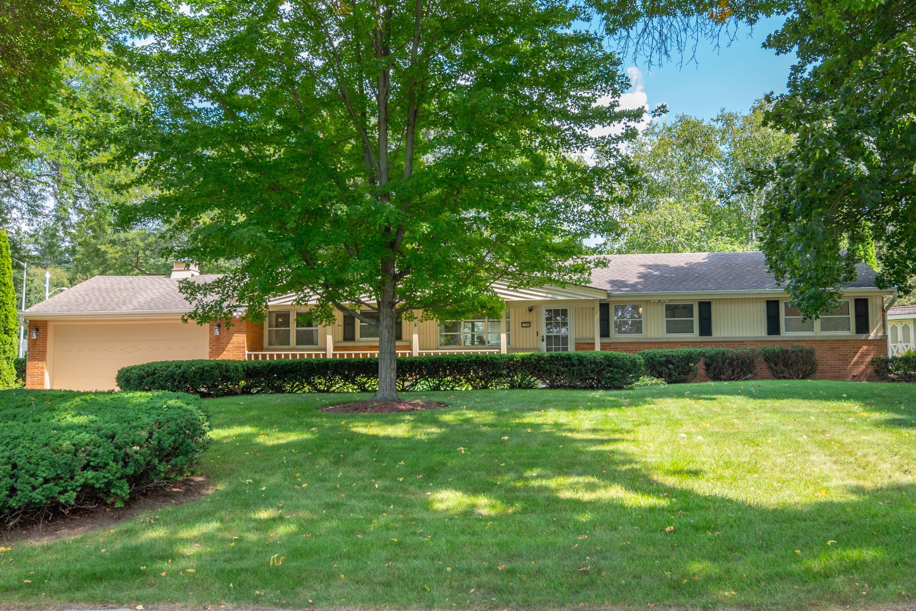 2308 S Green Links Dr — photo